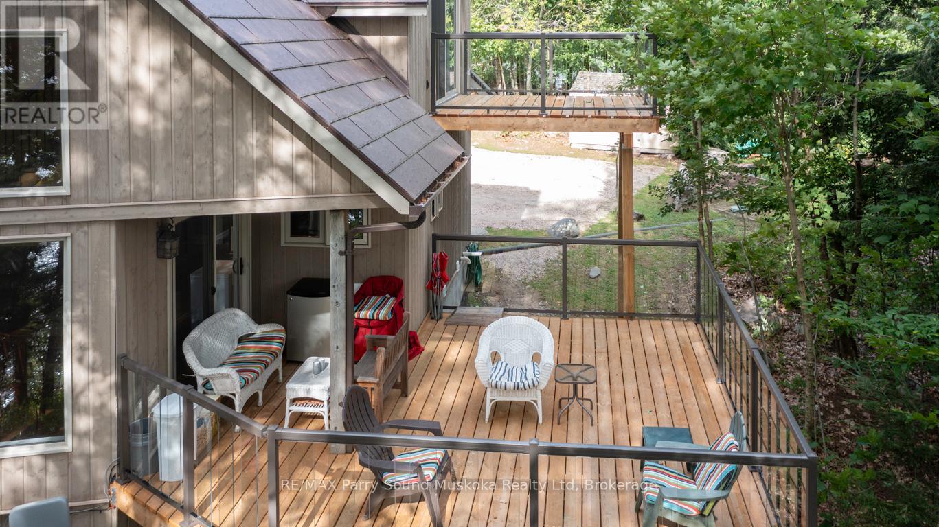 32A STERNER DRIVE - 10