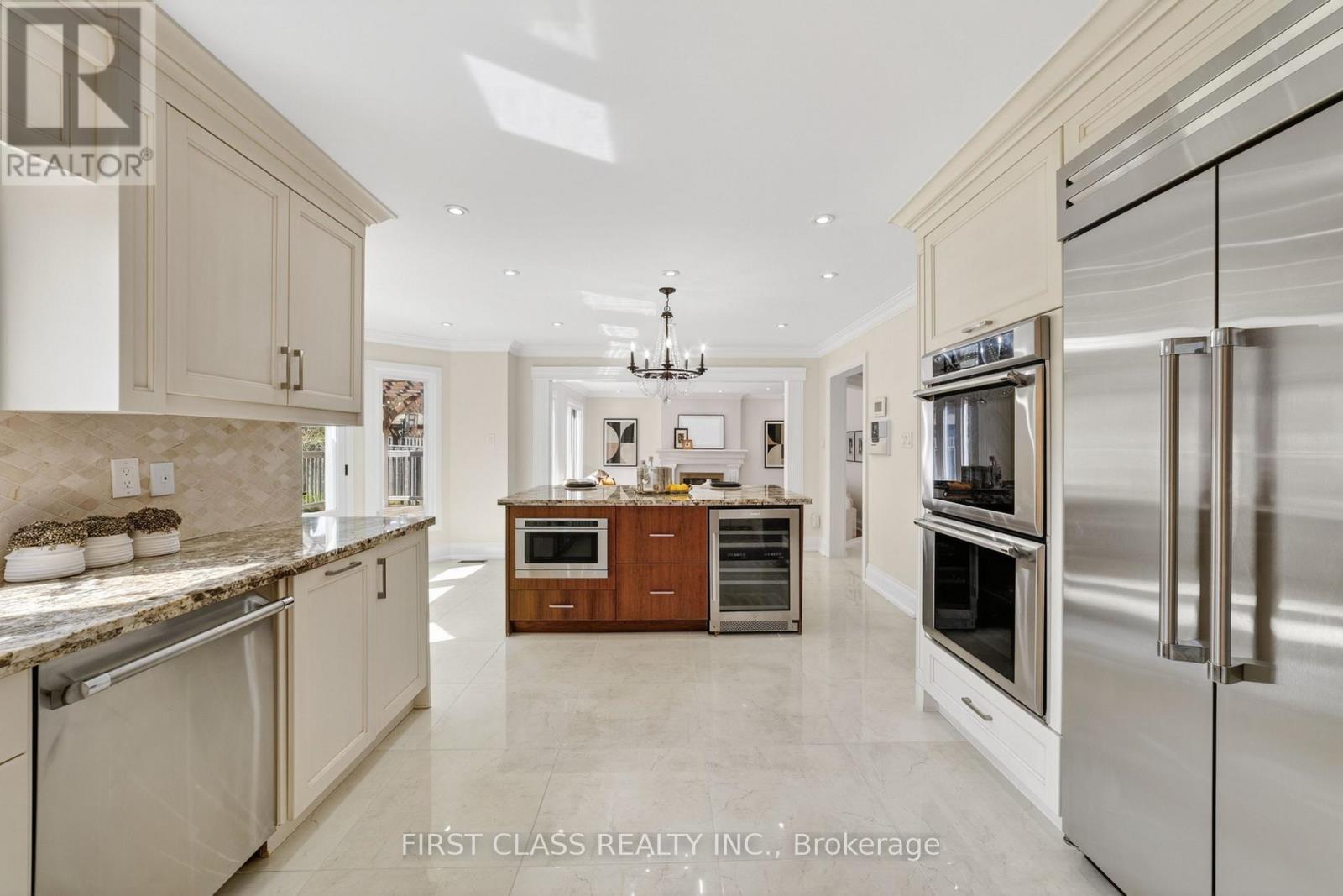 67 HILLHURST DRIVE - Image 10
