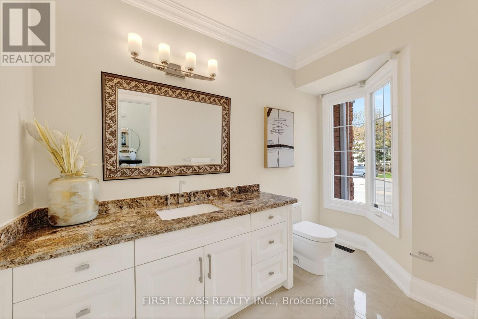 67 HILLHURST DRIVE - 20