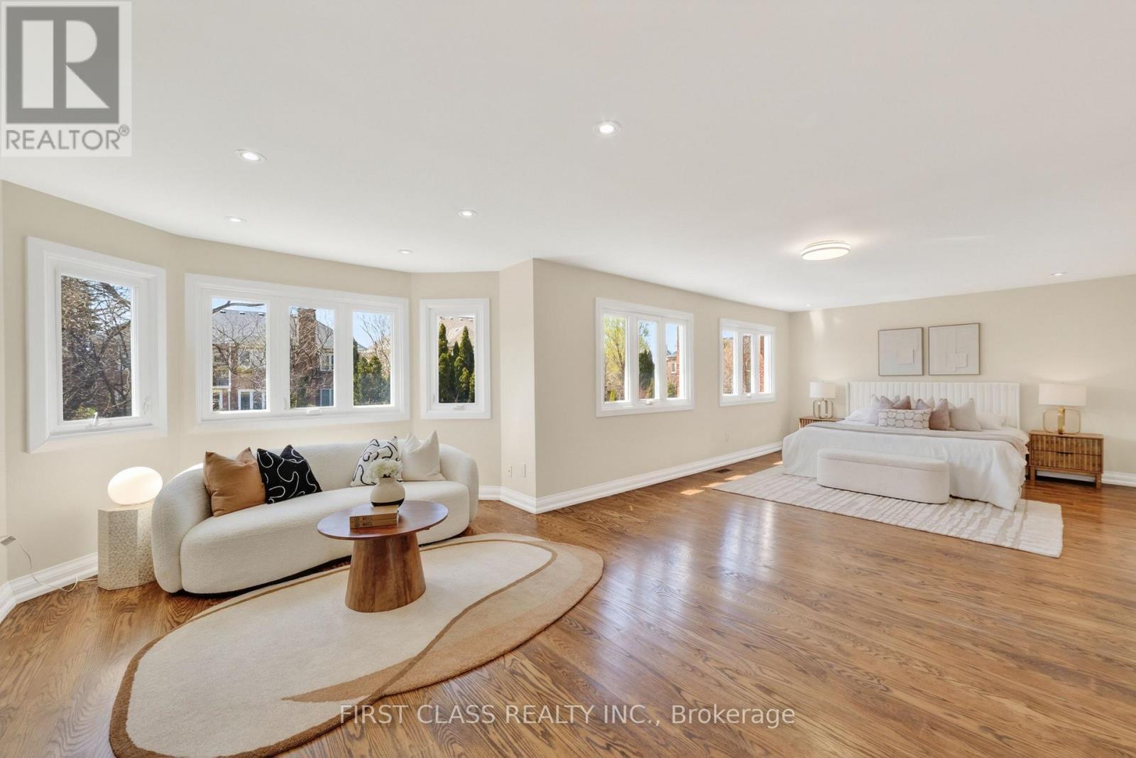 67 HILLHURST DRIVE - 22