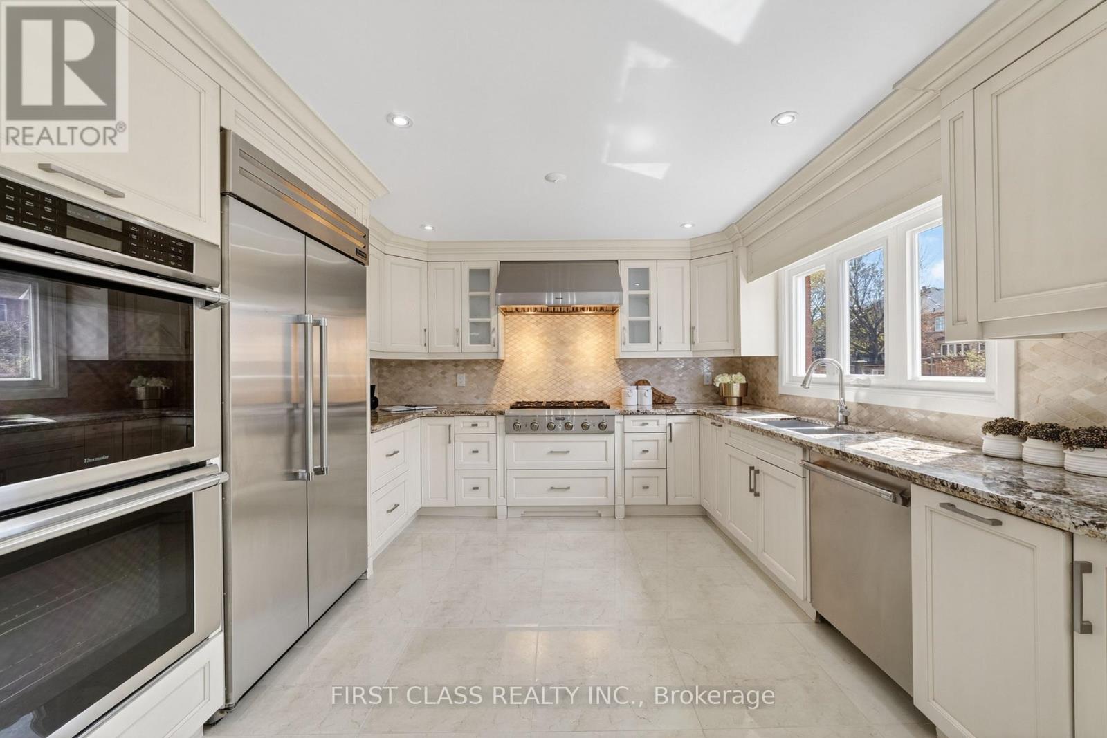 67 HILLHURST DRIVE - 9