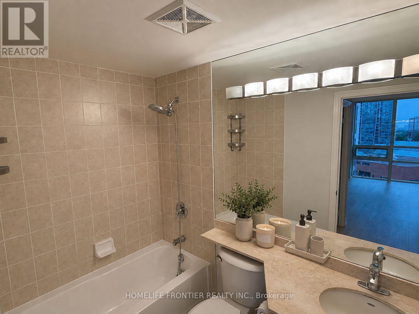 #1111 100 PROMENADE CIRCLE - Image 5