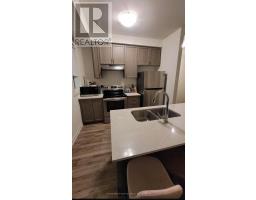 Bedroom 3 - 35 - 370 Red Maple Road, Richmond Hill, ON L4C5T4 Photo 6