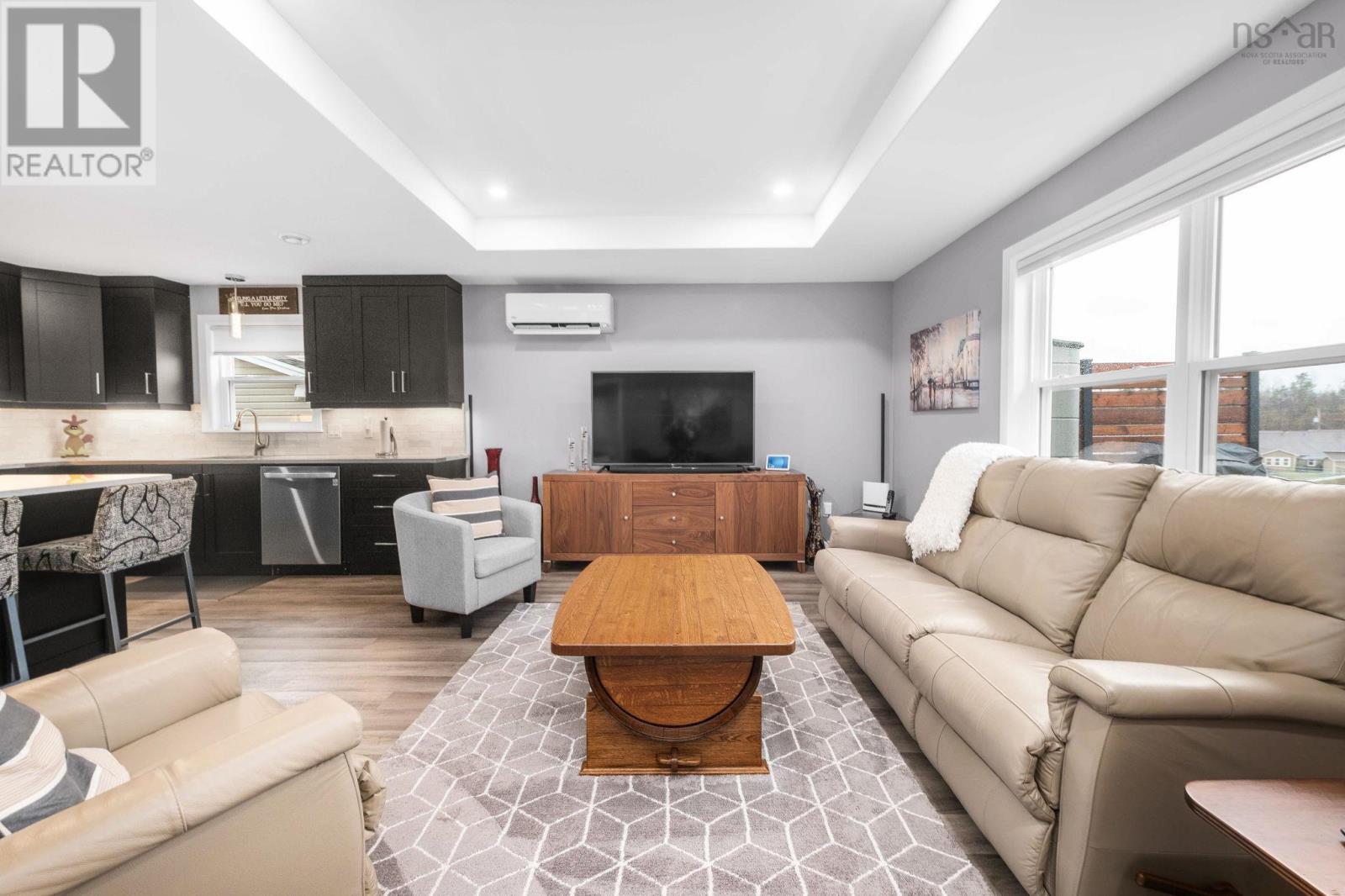 35 Elizabeth Avenue - 20