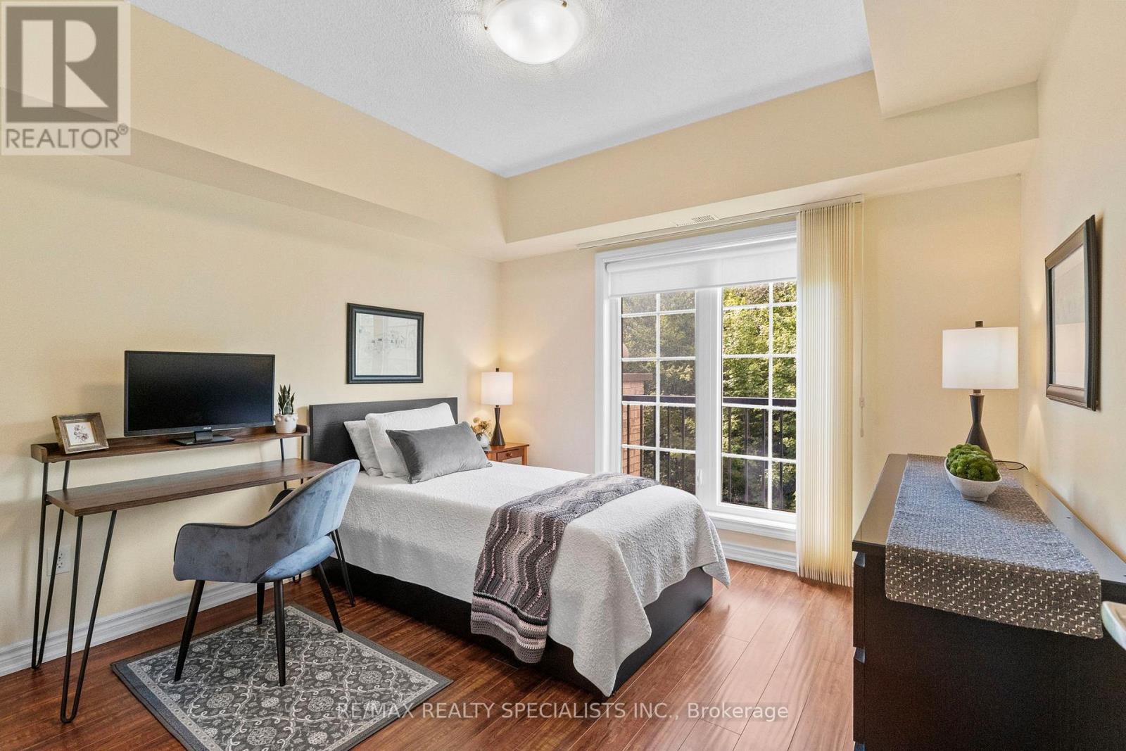 41 FERNDALE DRIVE S - 29
