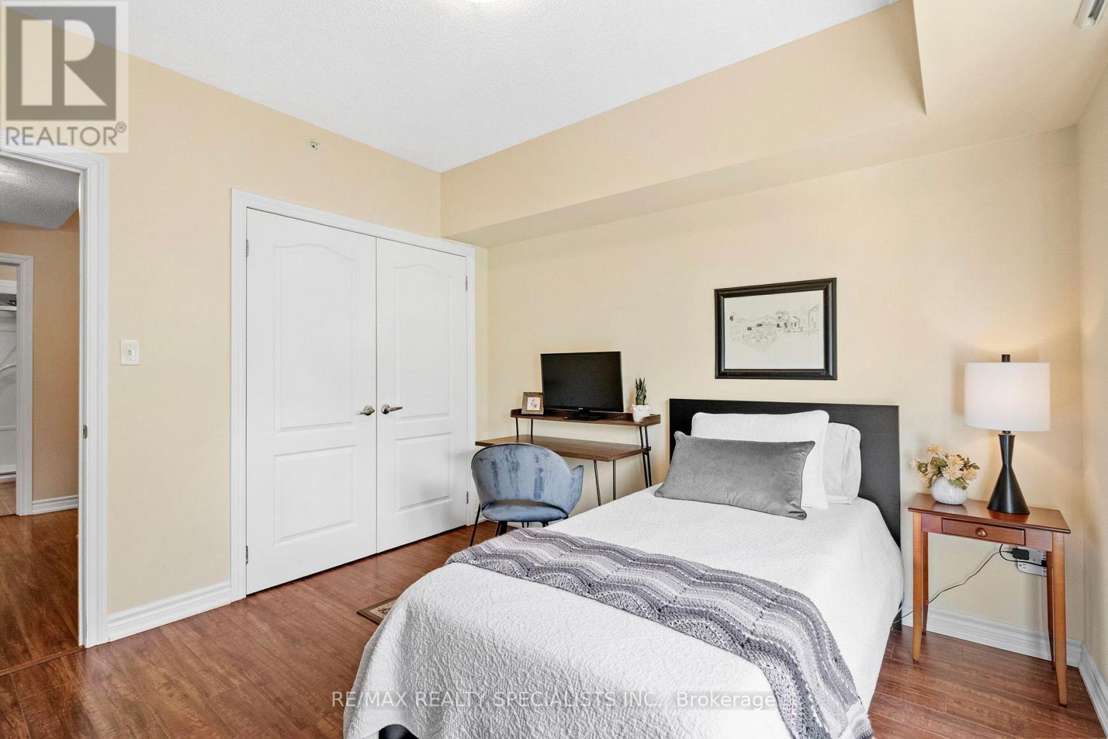 41 FERNDALE DRIVE S - 31