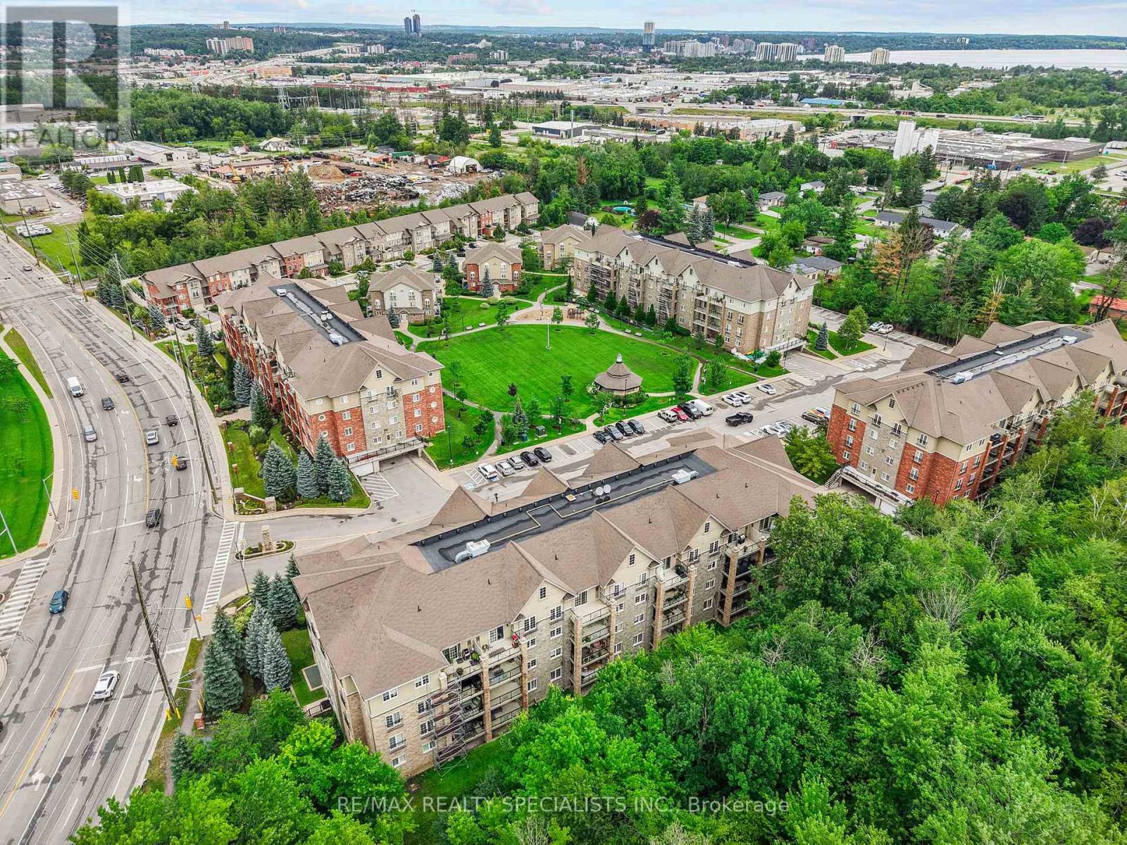 41 FERNDALE DRIVE S - 38