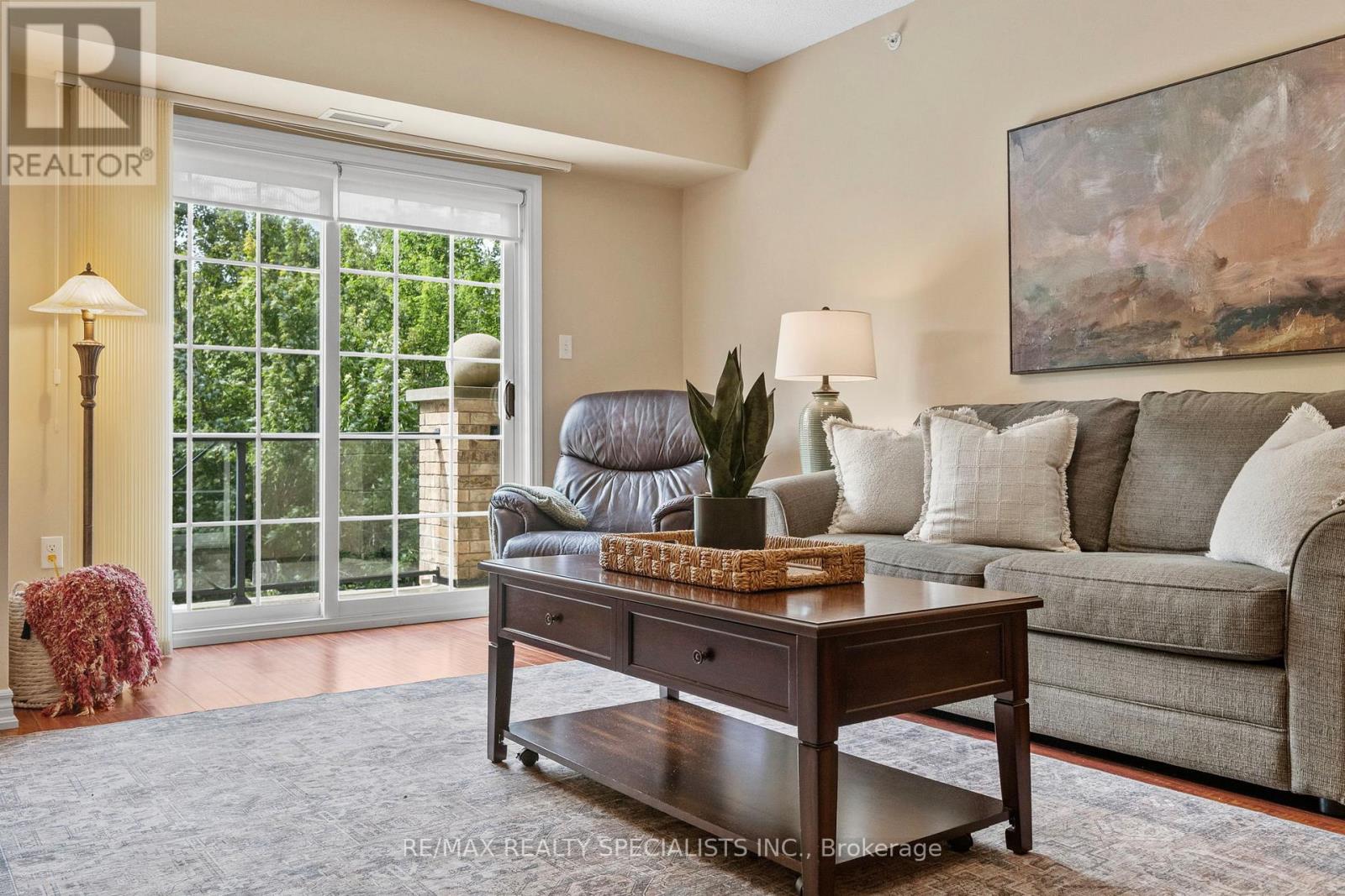 41 FERNDALE DRIVE S - 5