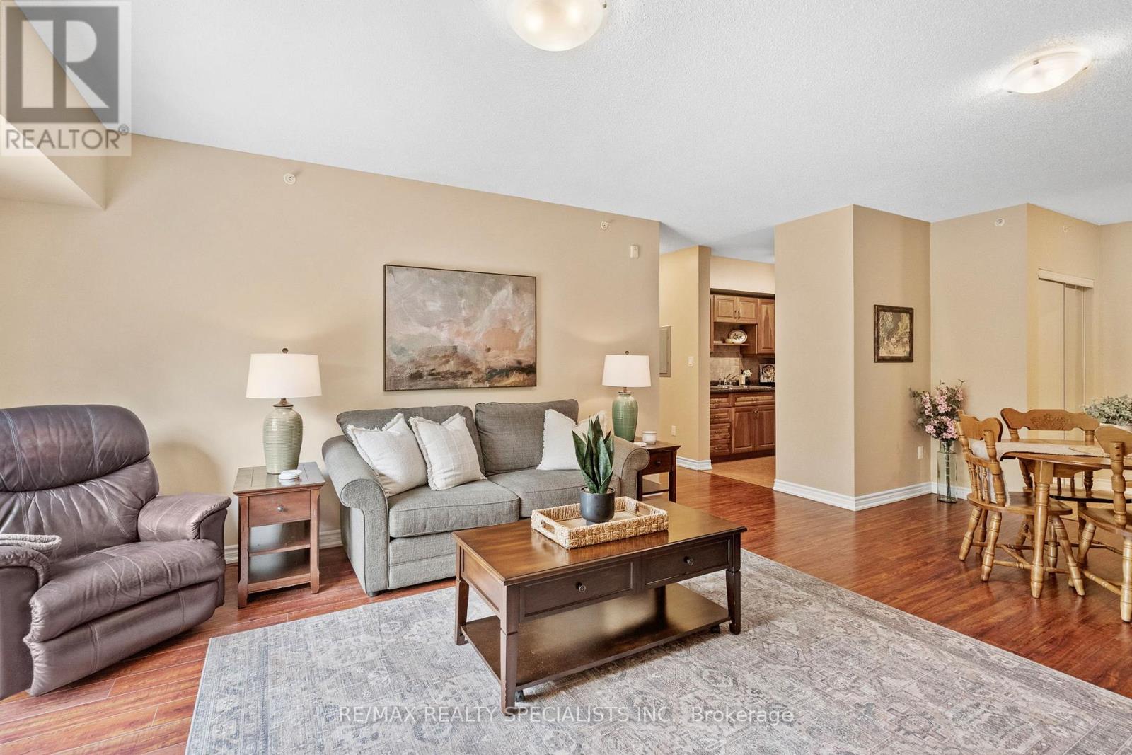 41 FERNDALE DRIVE S - 9