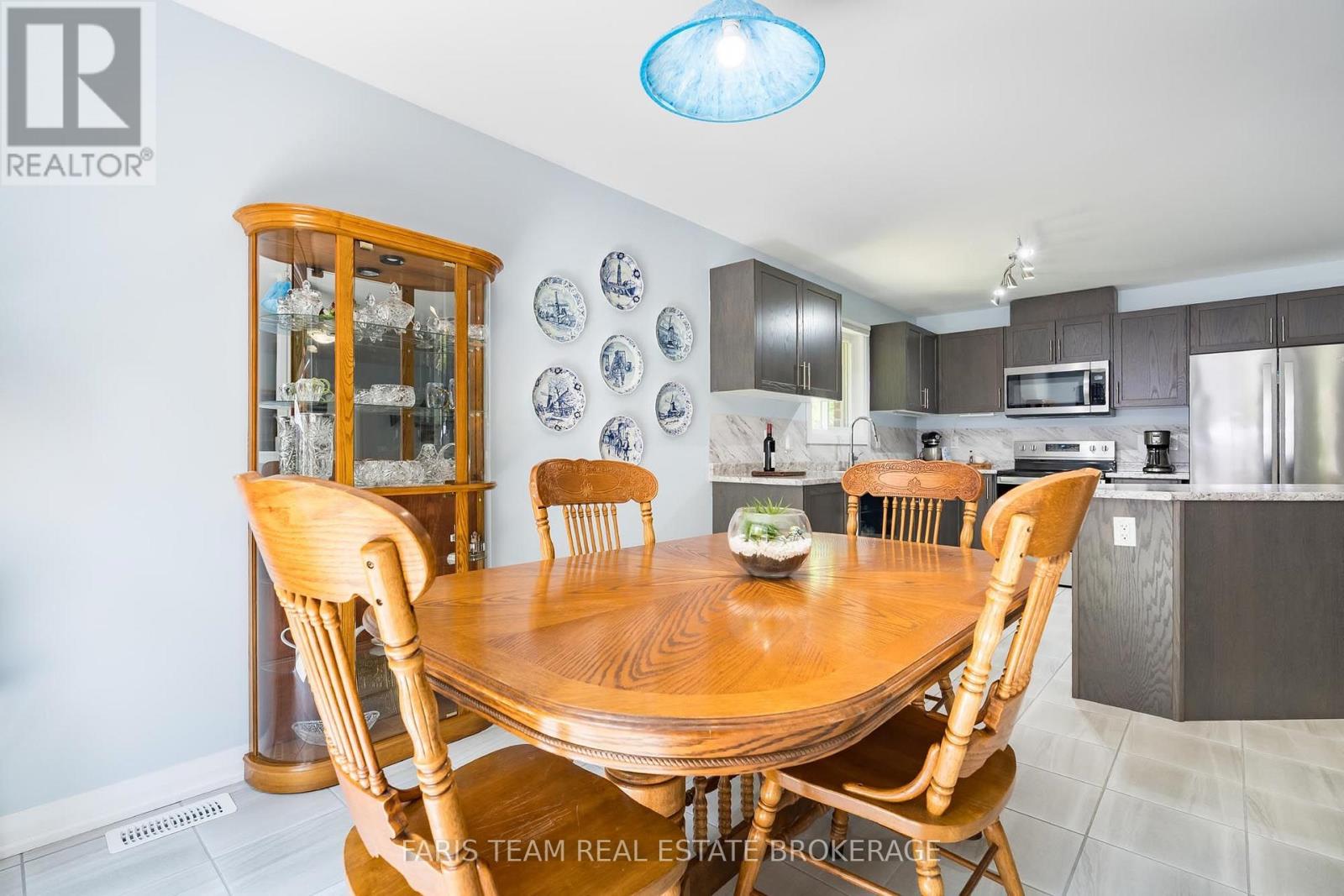 31 REVOL ROAD - Image 10