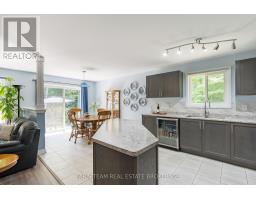 31 Revol Road, Penetanguishene, ON L9M0W8 Photo 8