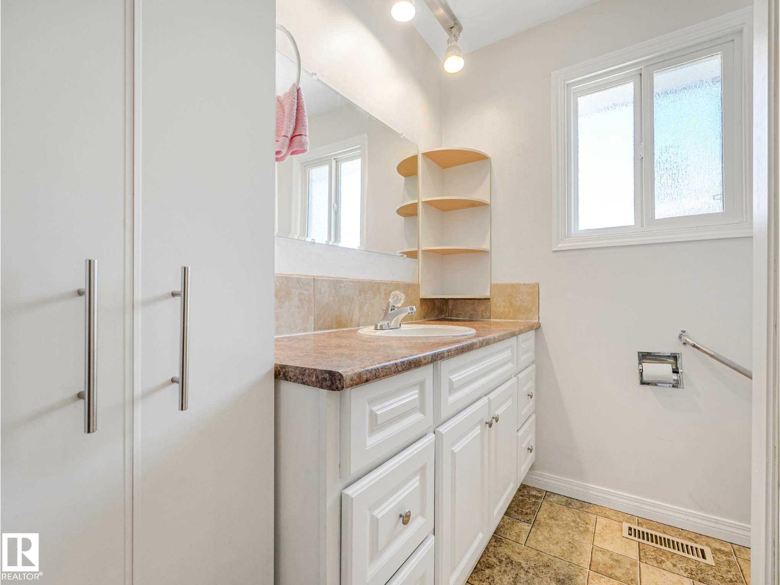 17603 84 AV NW - Image 30