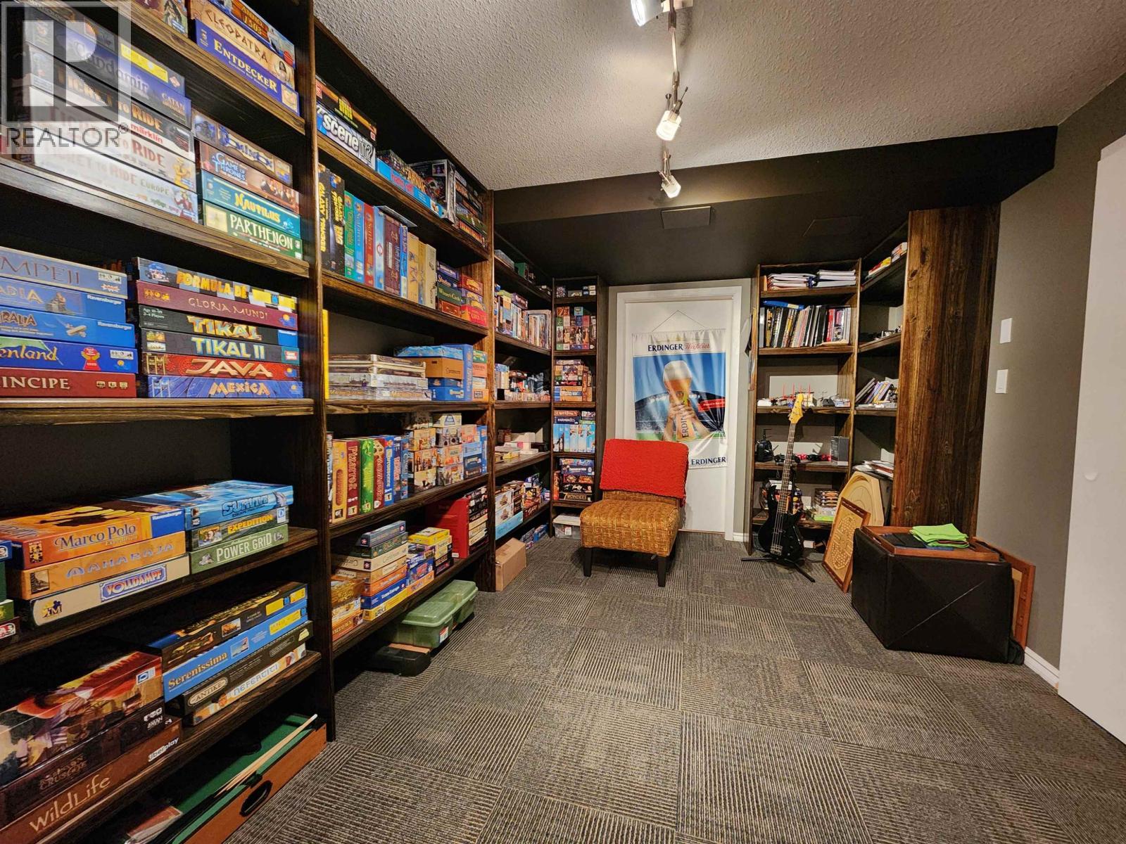 232 KING DRIVE - 20