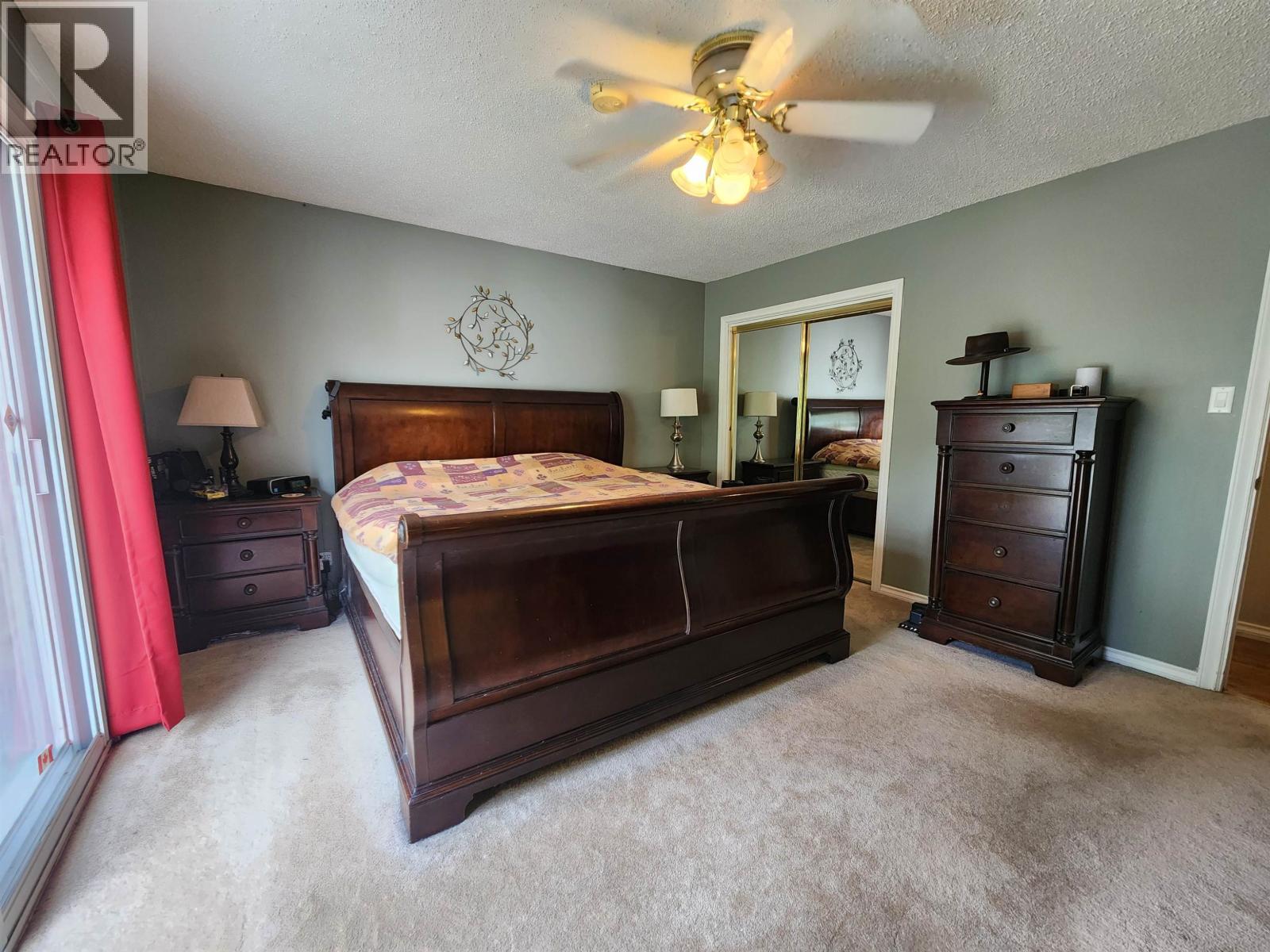 232 KING DRIVE - 19