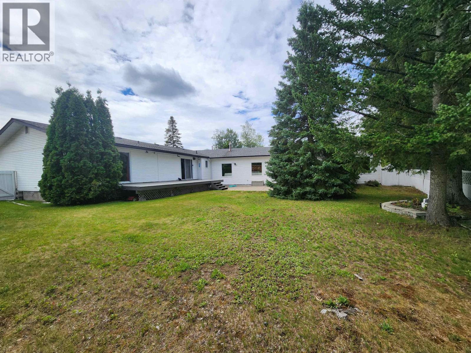 232 KING DRIVE - 32