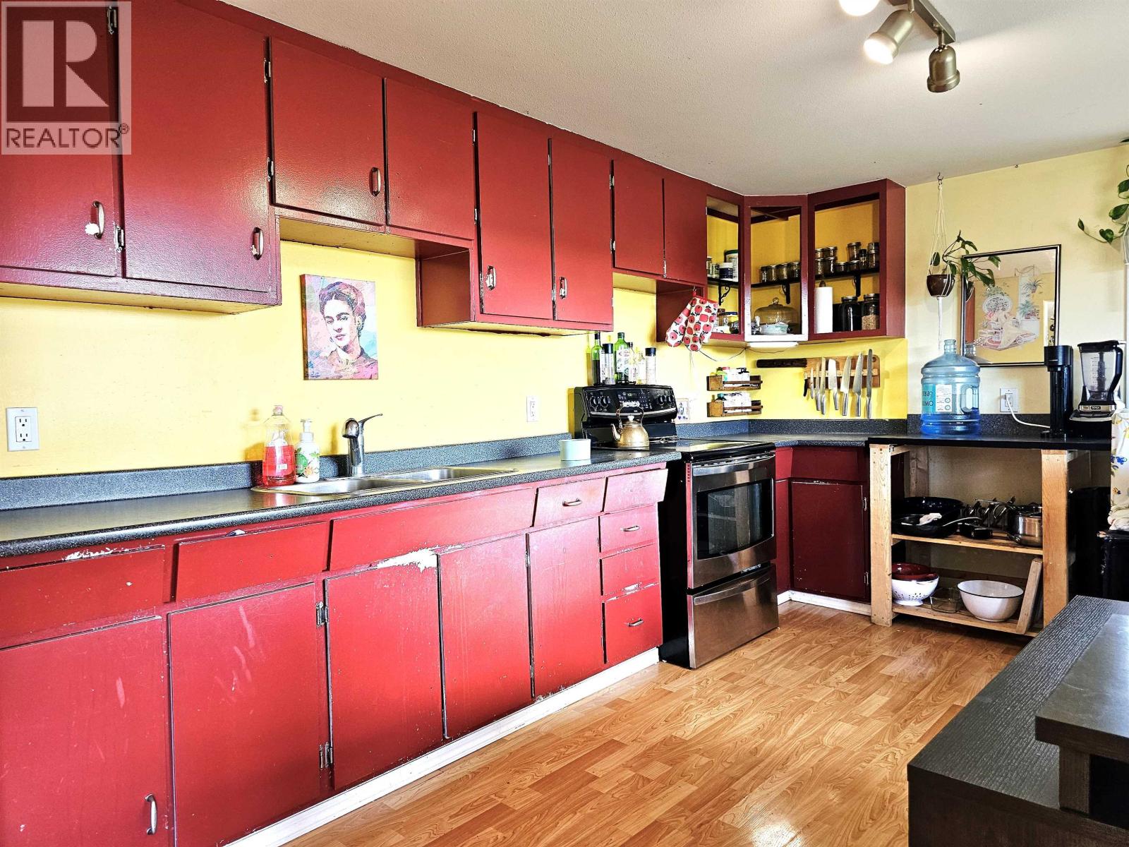 7086 STELLA ROAD - 10