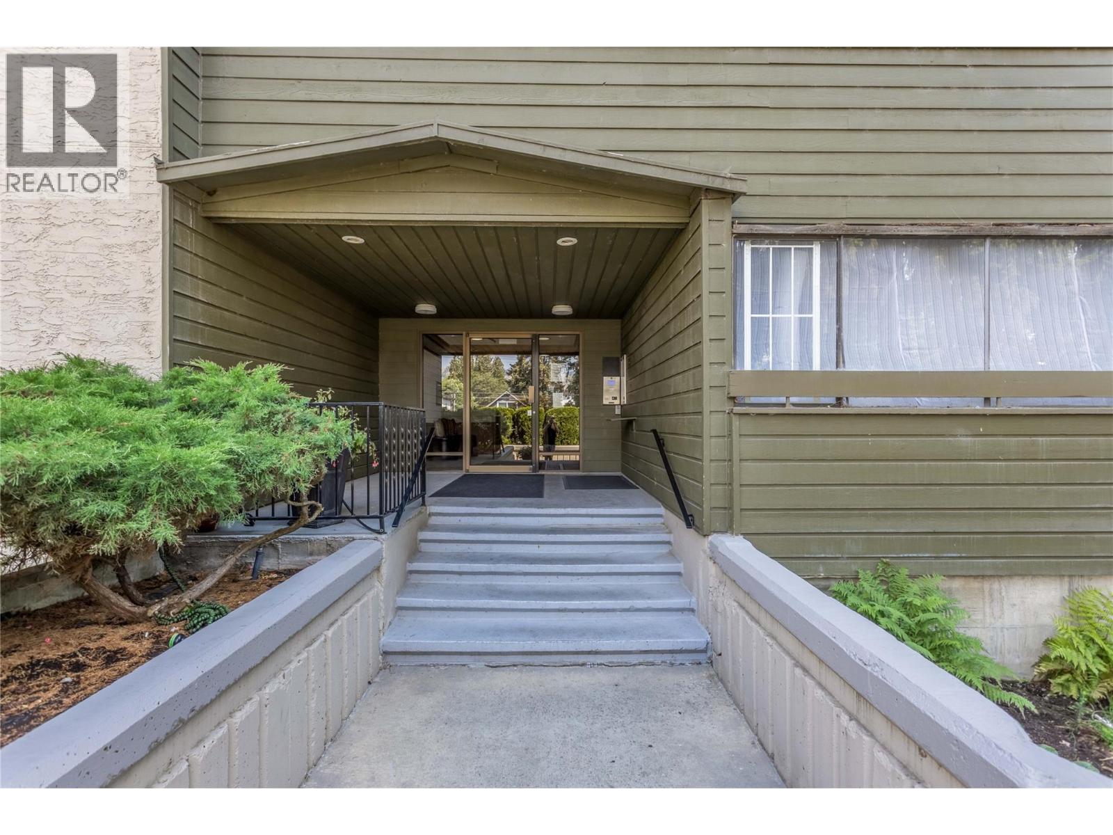 #201 1056 Bernard Avenue - 26