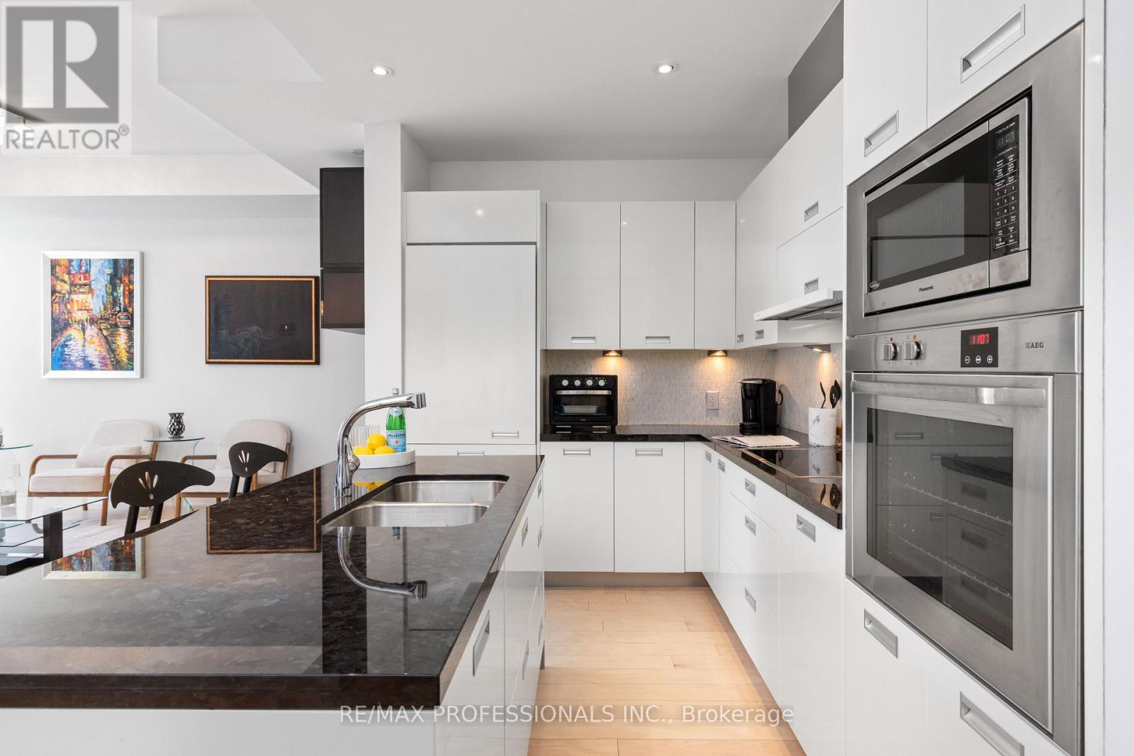 #LPH2906 88 PARK LAWN ROAD - Image 4