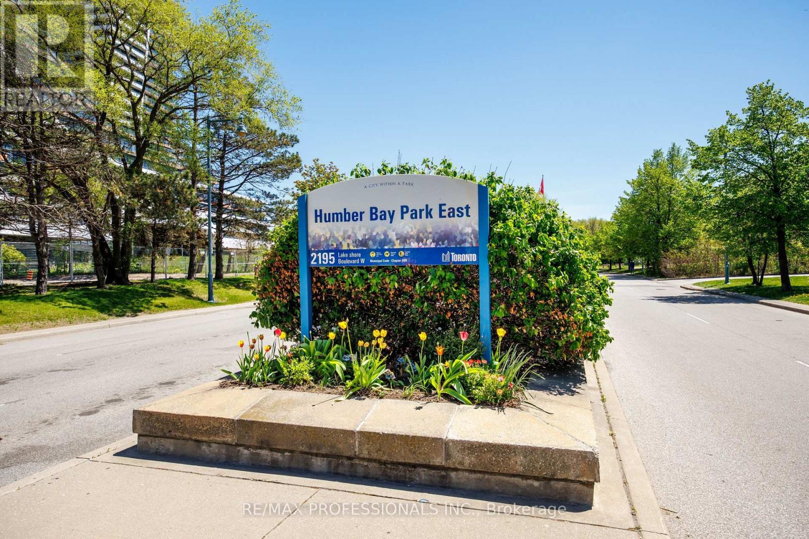 #LPH2906 88 PARK LAWN ROAD - 50