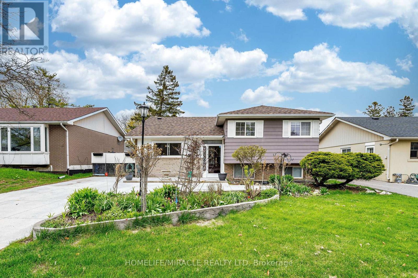 53 WINDERMERE COURT - 1
