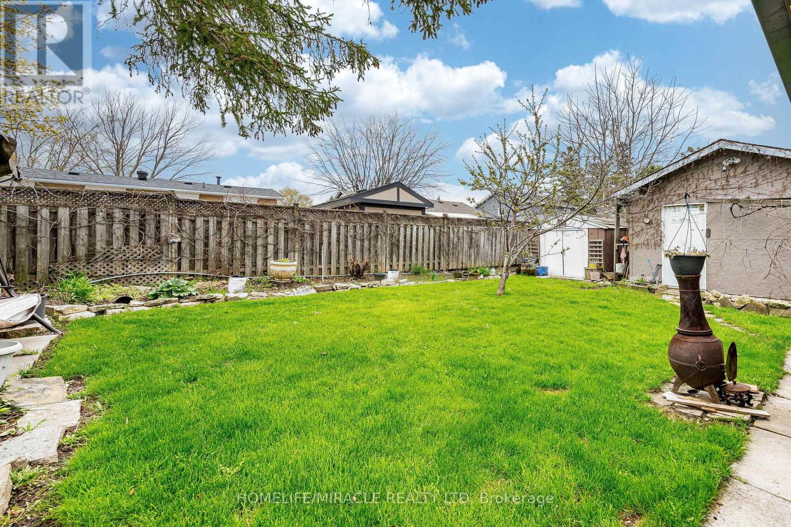 53 WINDERMERE COURT - 42