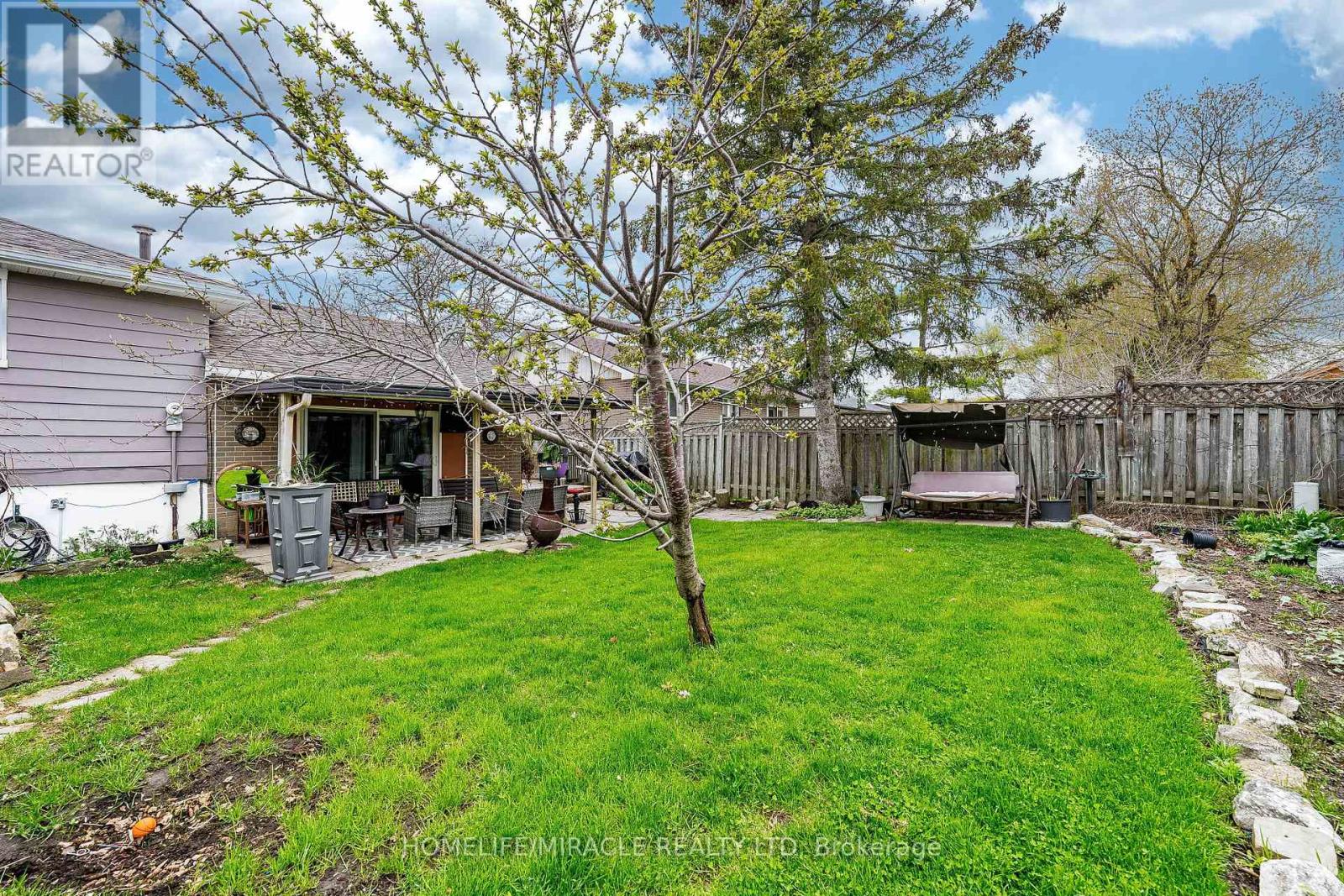 53 WINDERMERE COURT - 44