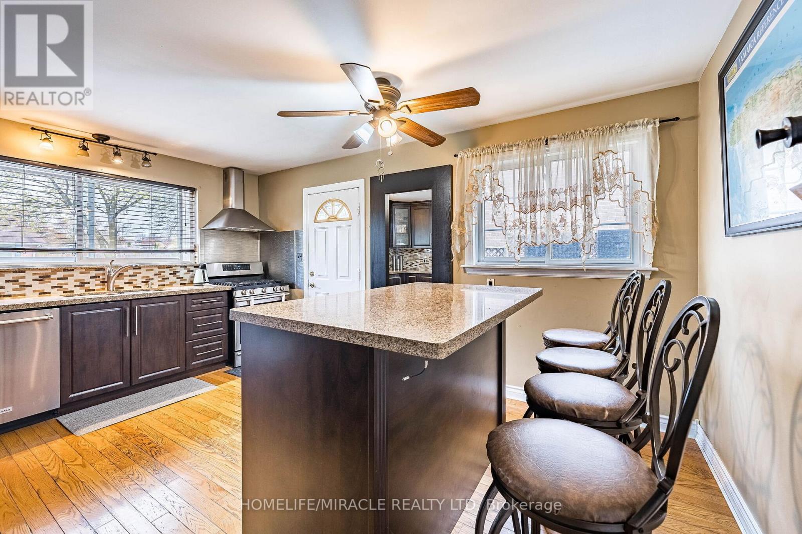 53 WINDERMERE COURT - 8