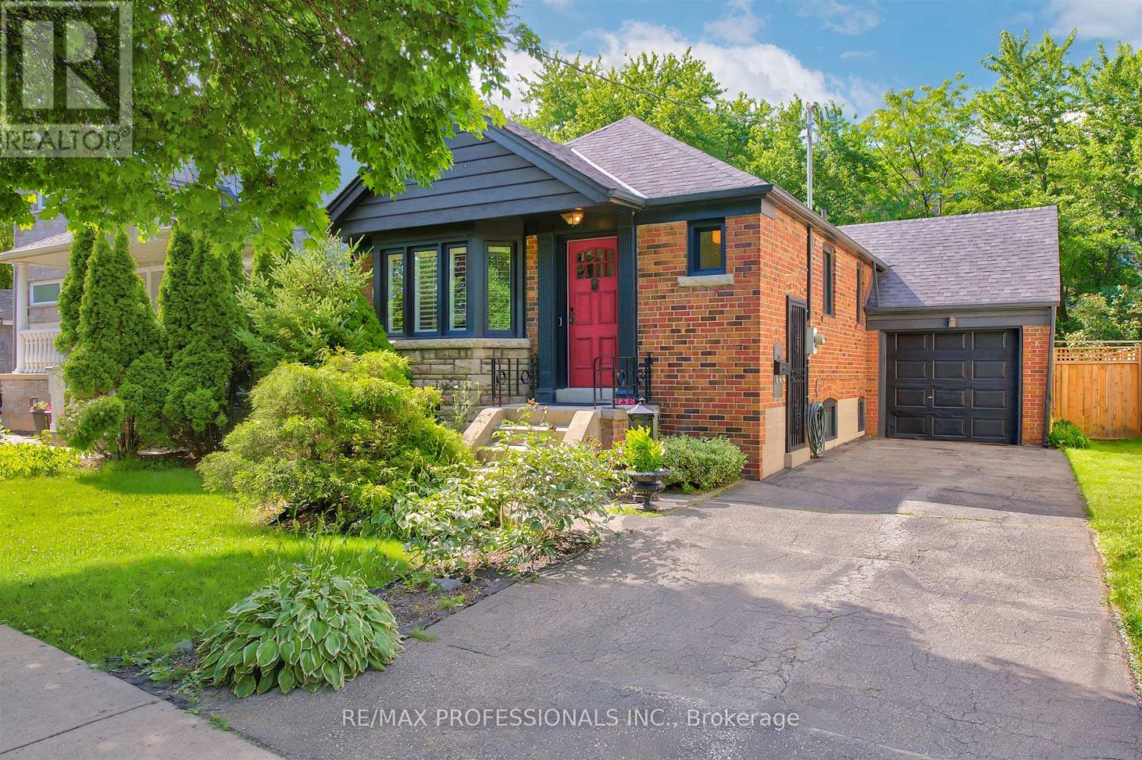 146 GOVERNMENT ROAD - 1