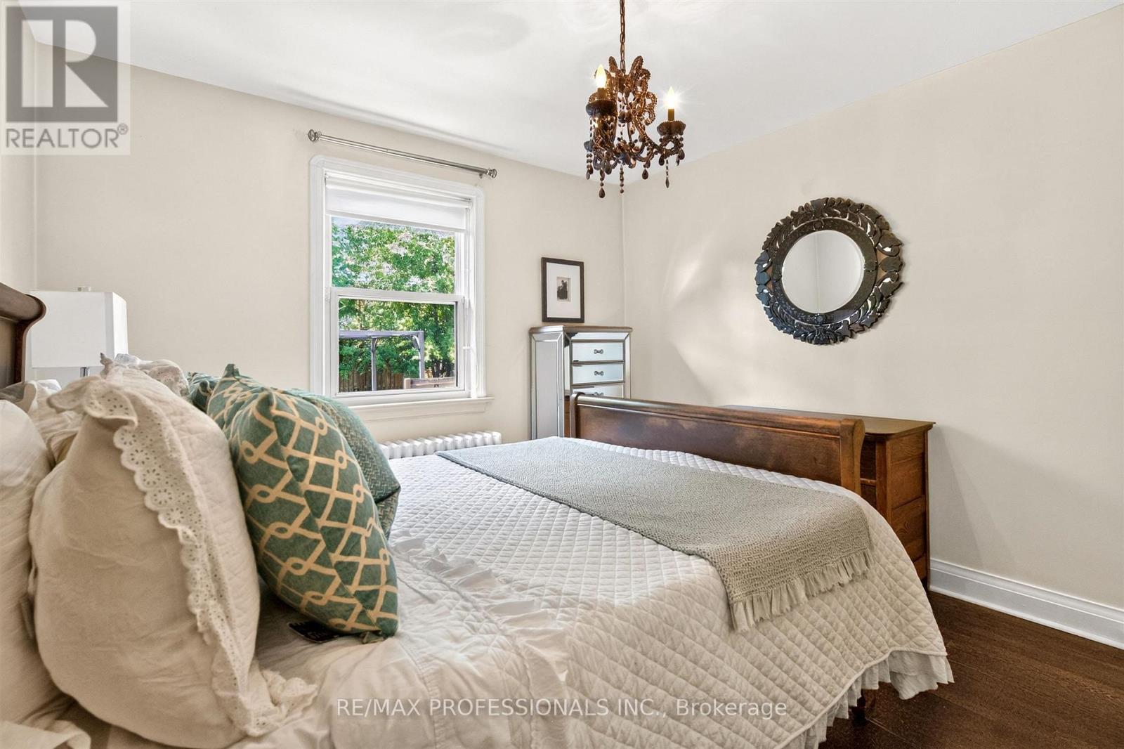 146 GOVERNMENT ROAD - 23