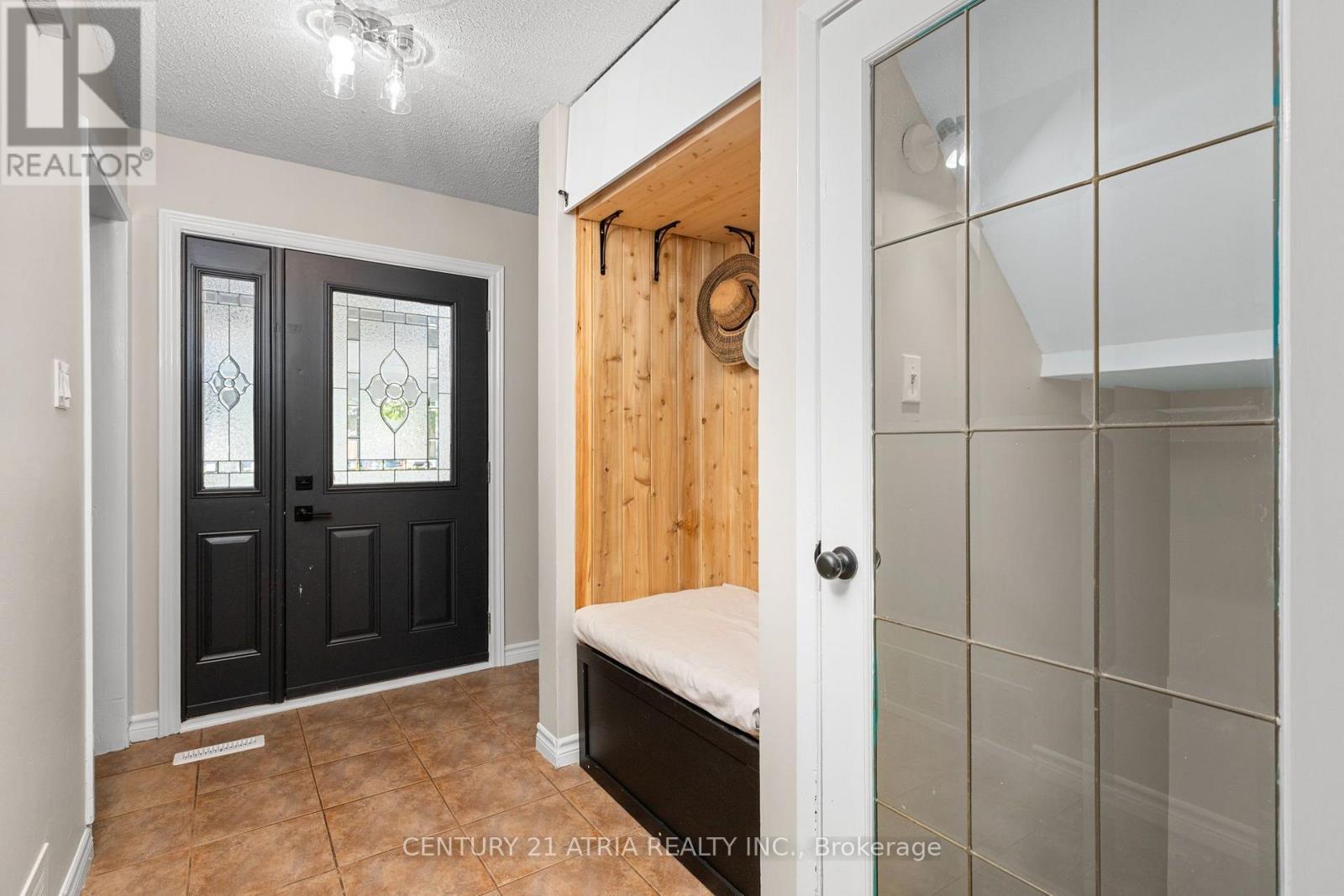 58 TRAVERSTON COURT - 5