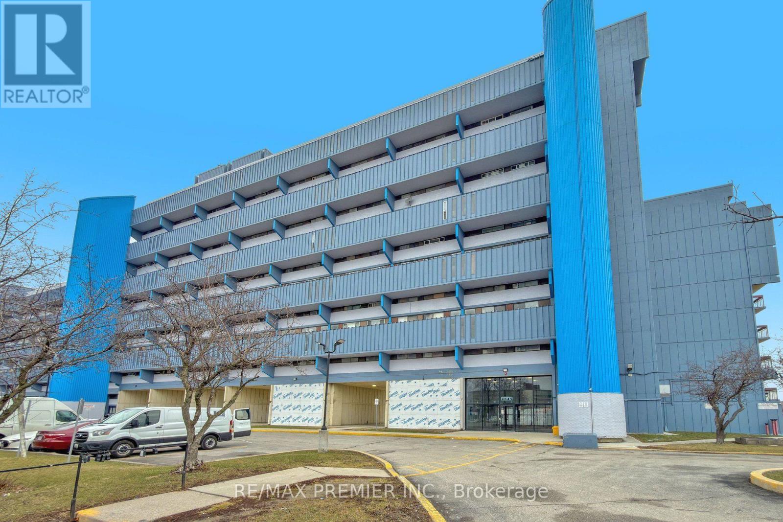 #428 4645 JANE STREET - 2