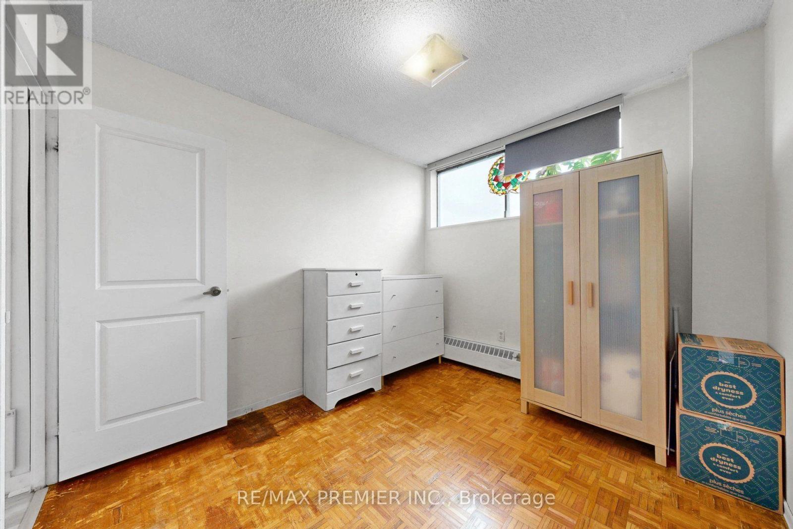 #428 4645 JANE STREET - Image 22