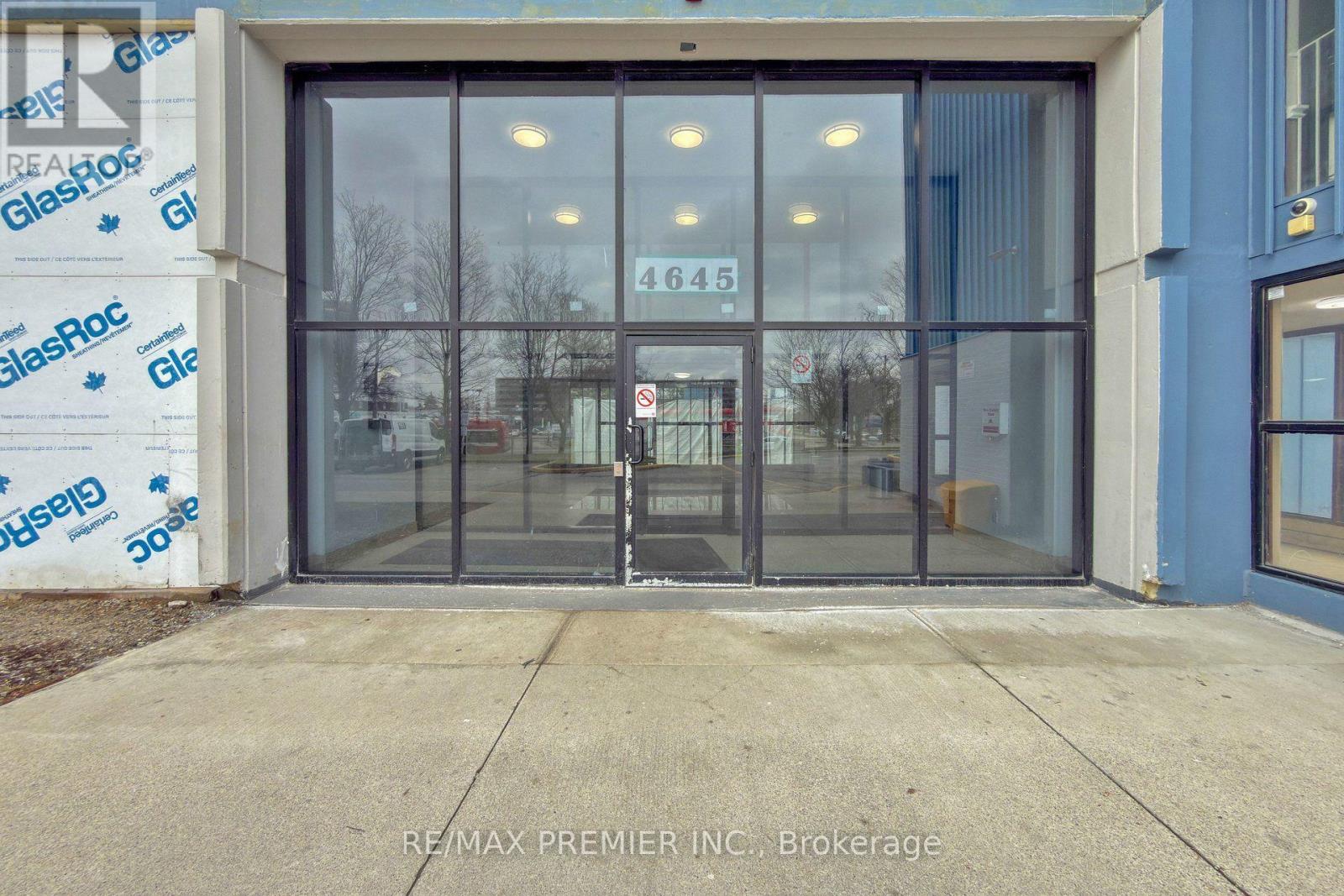 #428 4645 JANE STREET - Image 3
