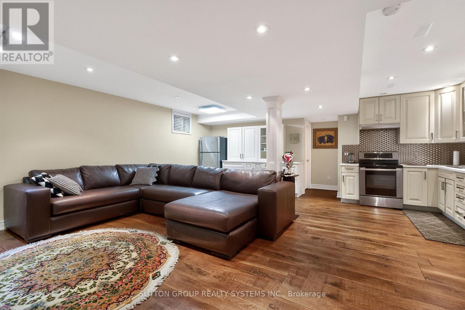 3165 MCPHAIL WAY - 33