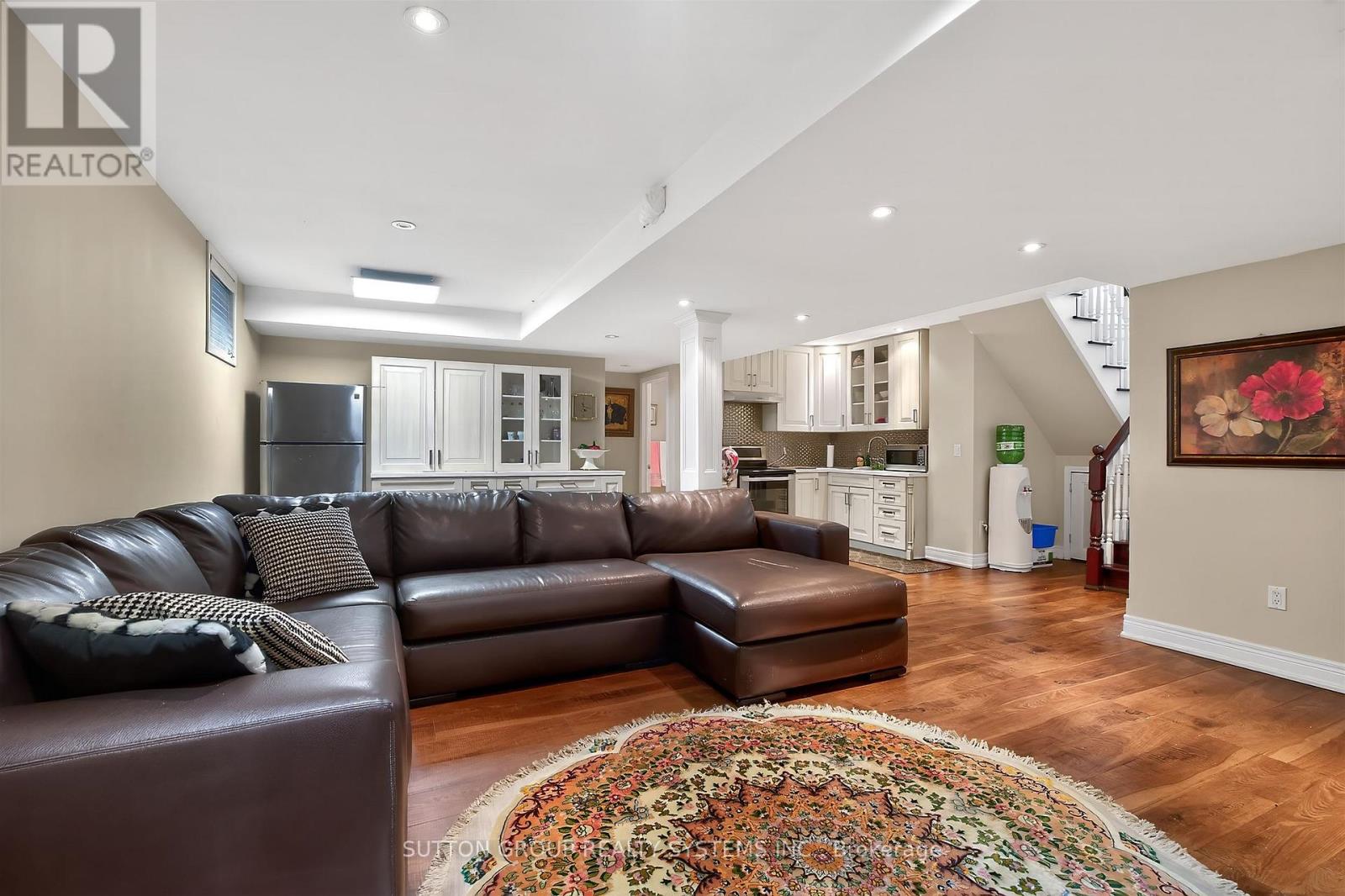 3165 MCPHAIL WAY - 34