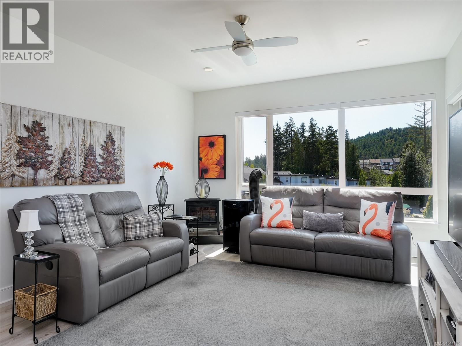 #503 1311 Lakepoint Way - 2