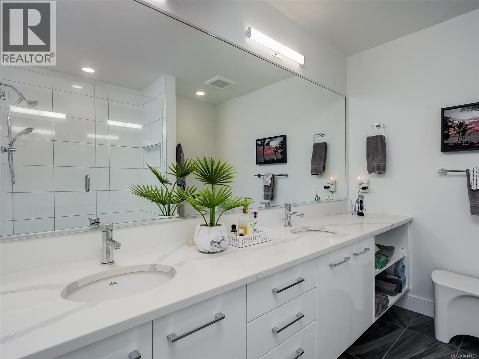 #503 1311 Lakepoint Way - 13