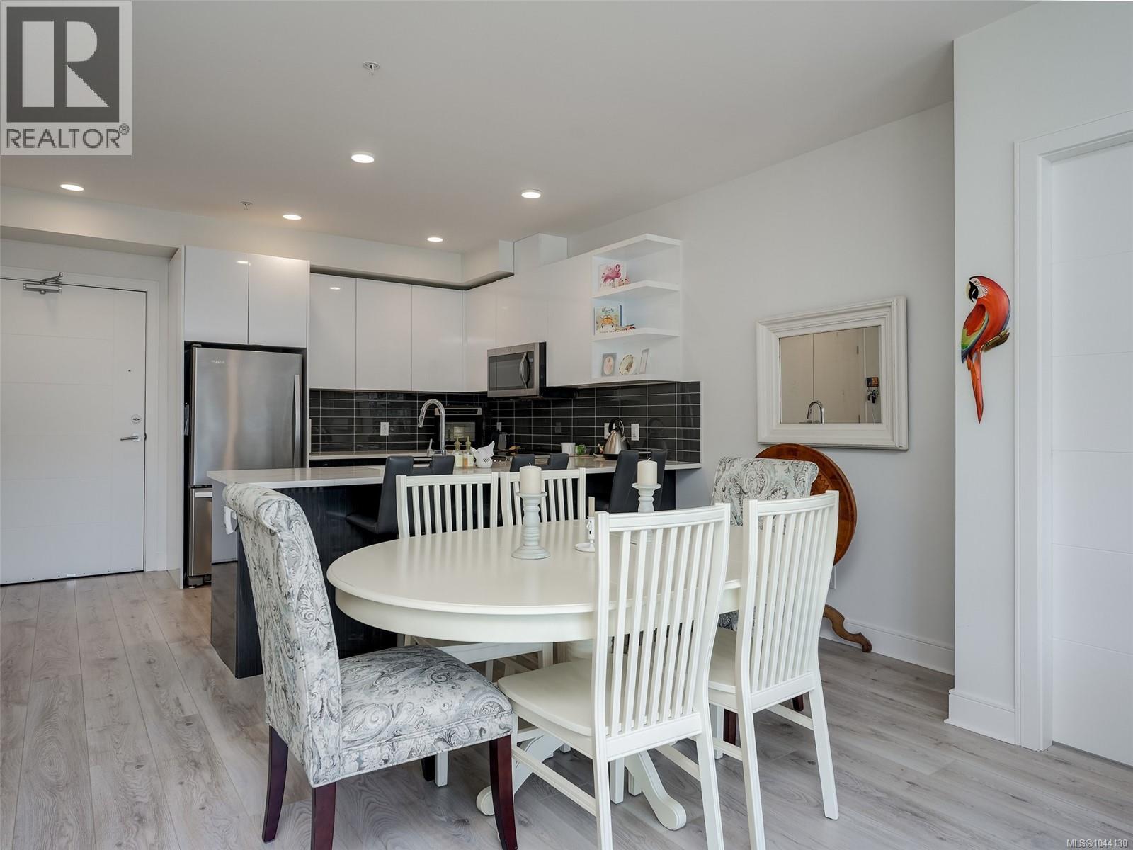 #503 1311 Lakepoint Way - 5
