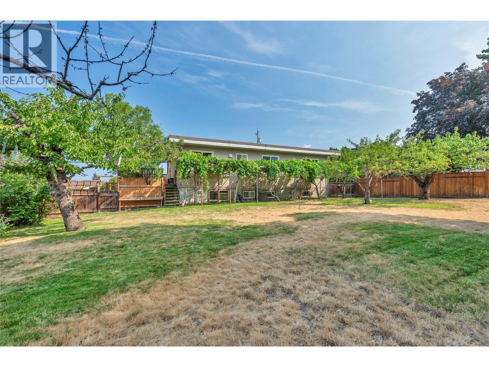 804 ROSS Avenue - 37