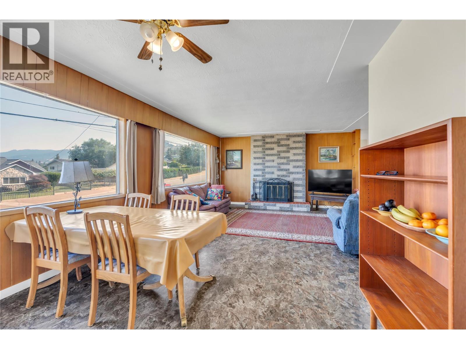 804 ROSS Avenue - 9