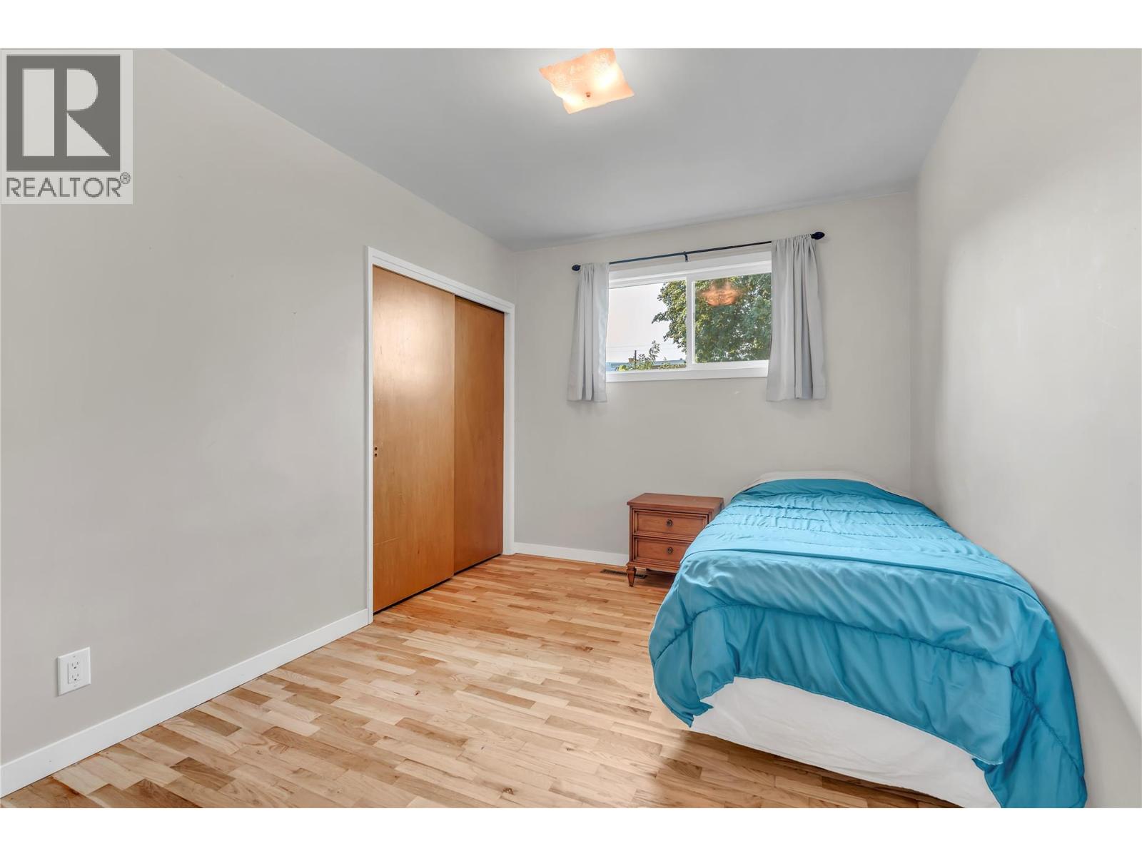 804 ROSS Avenue - 19