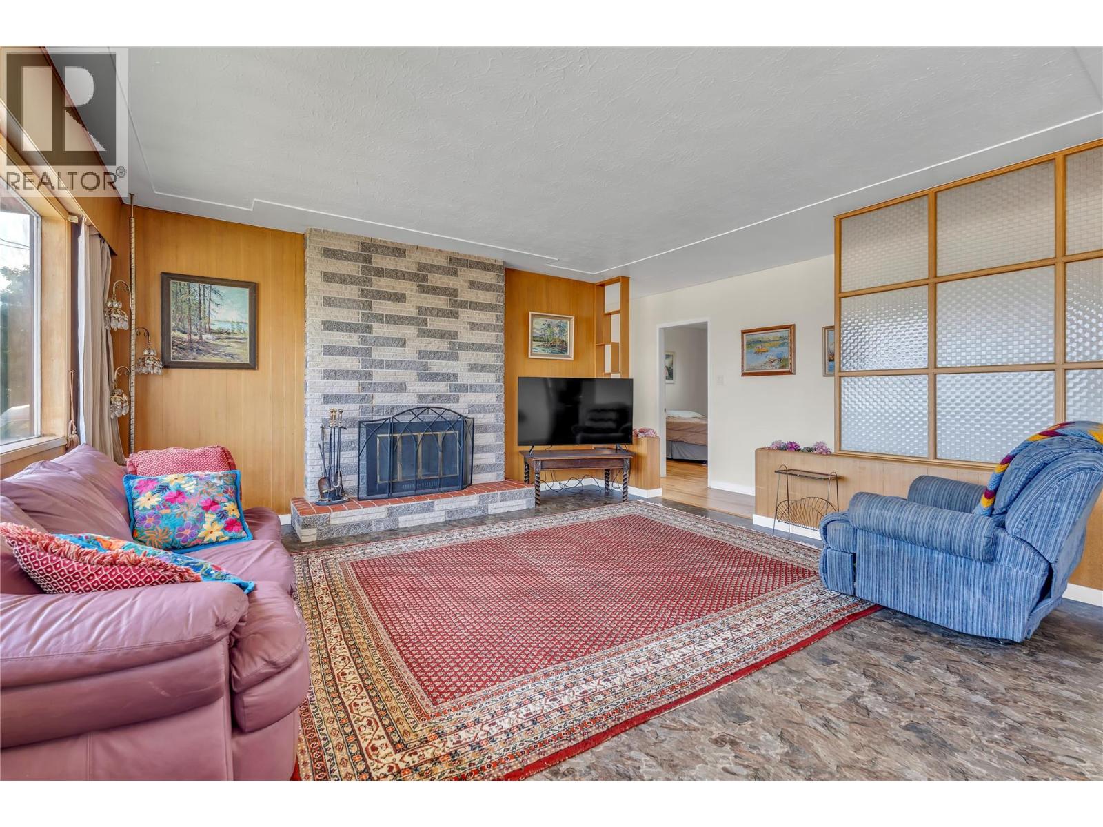 804 ROSS Avenue - 10
