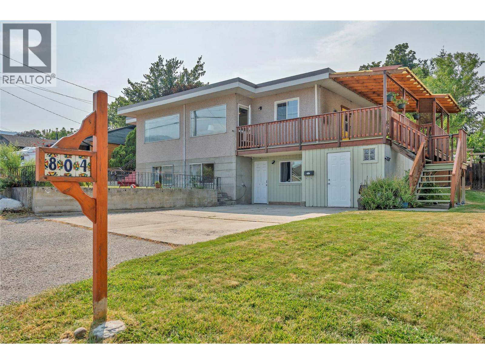 804 ROSS Avenue - 1