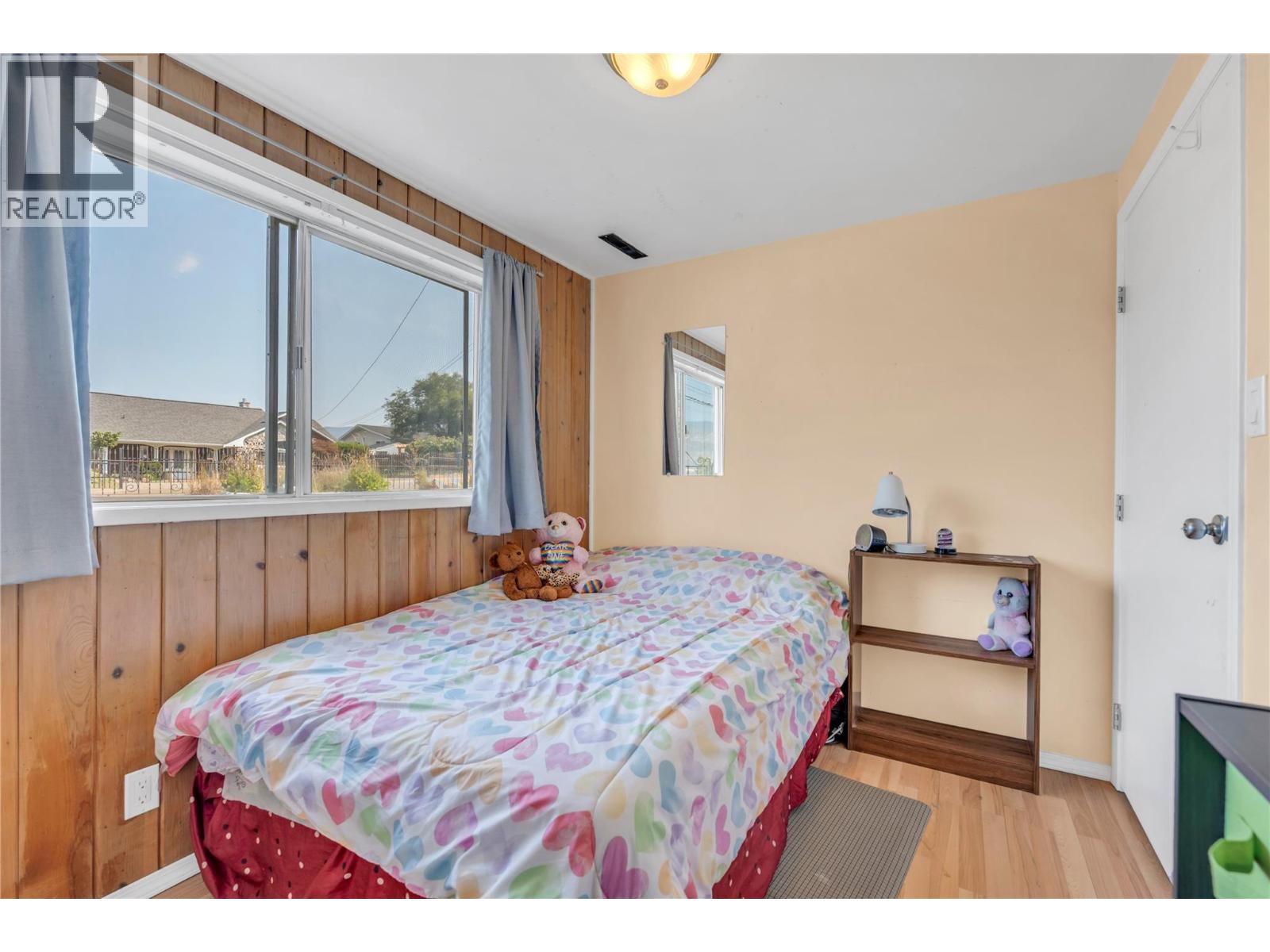 804 ROSS Avenue - 31