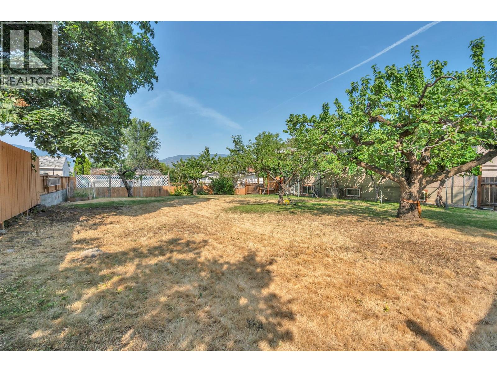 804 ROSS Avenue - 38