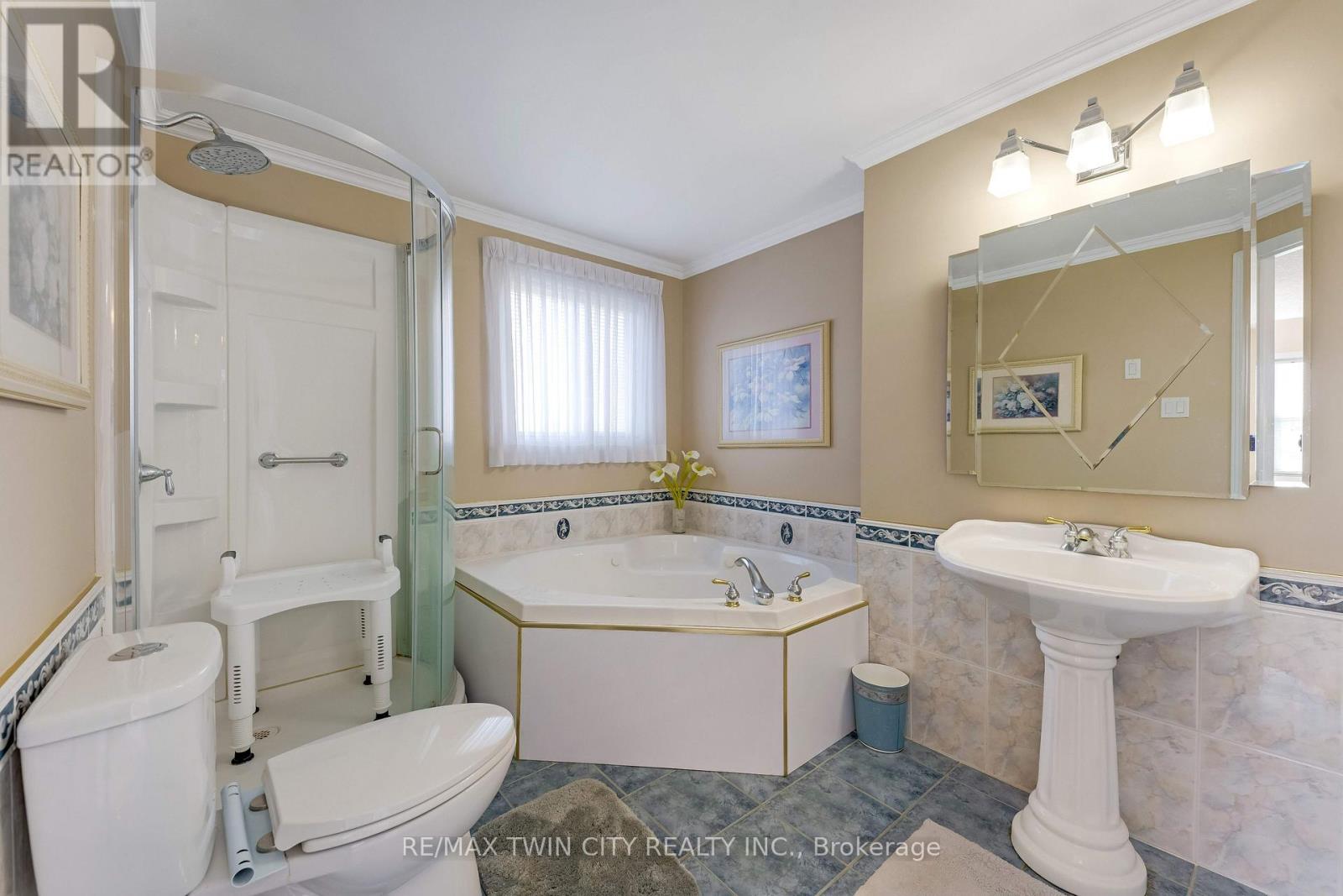 42 BRIARMEADOW CRESCENT - 17
