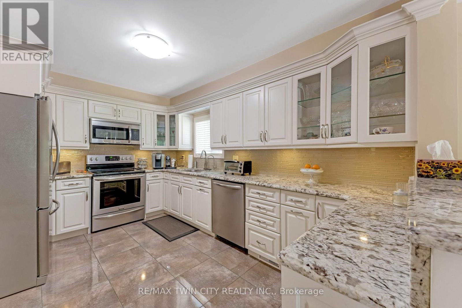 42 BRIARMEADOW CRESCENT - 7