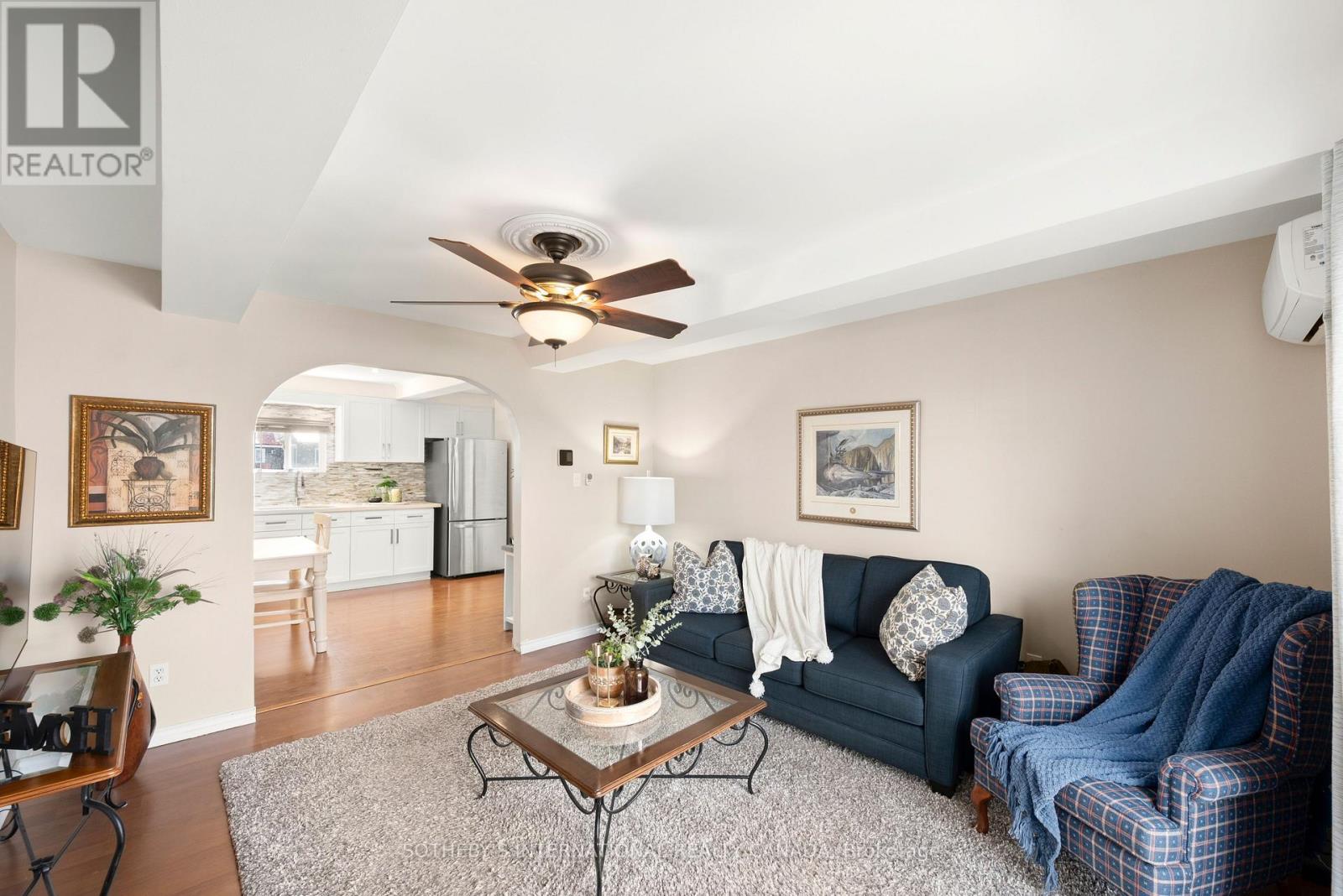 42 PAVILLION ROAD - 34
