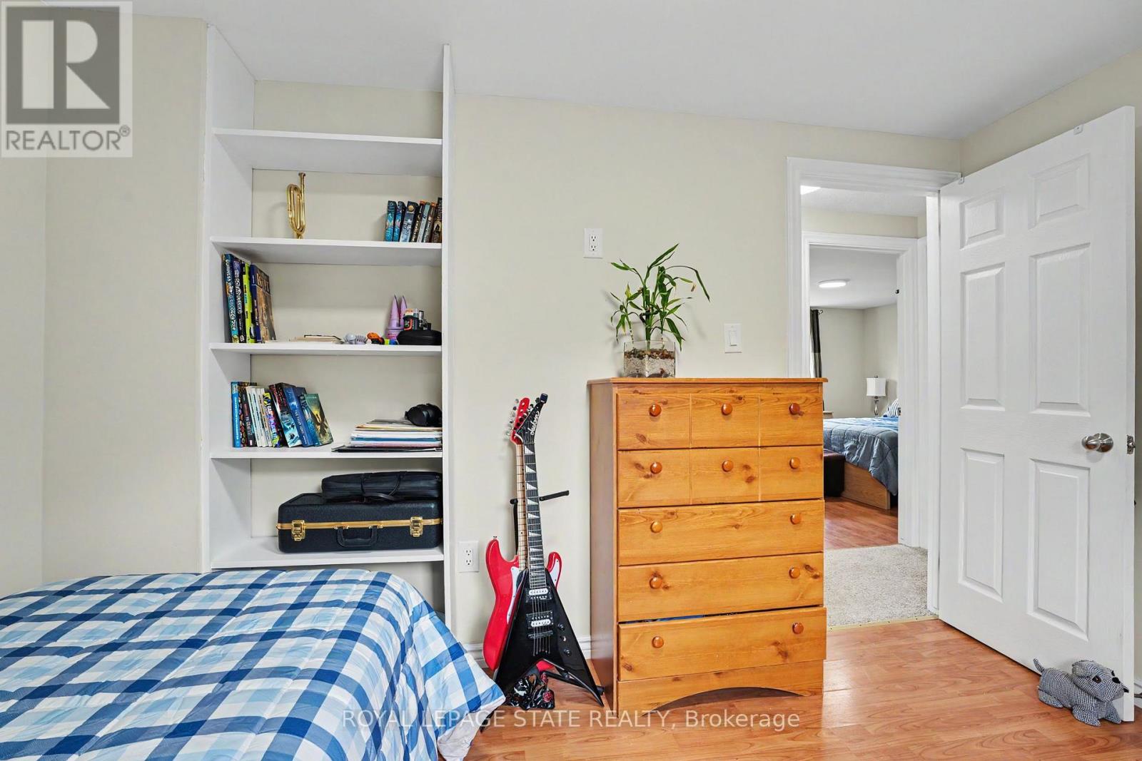 103 GLENASHTON DRIVE - 21