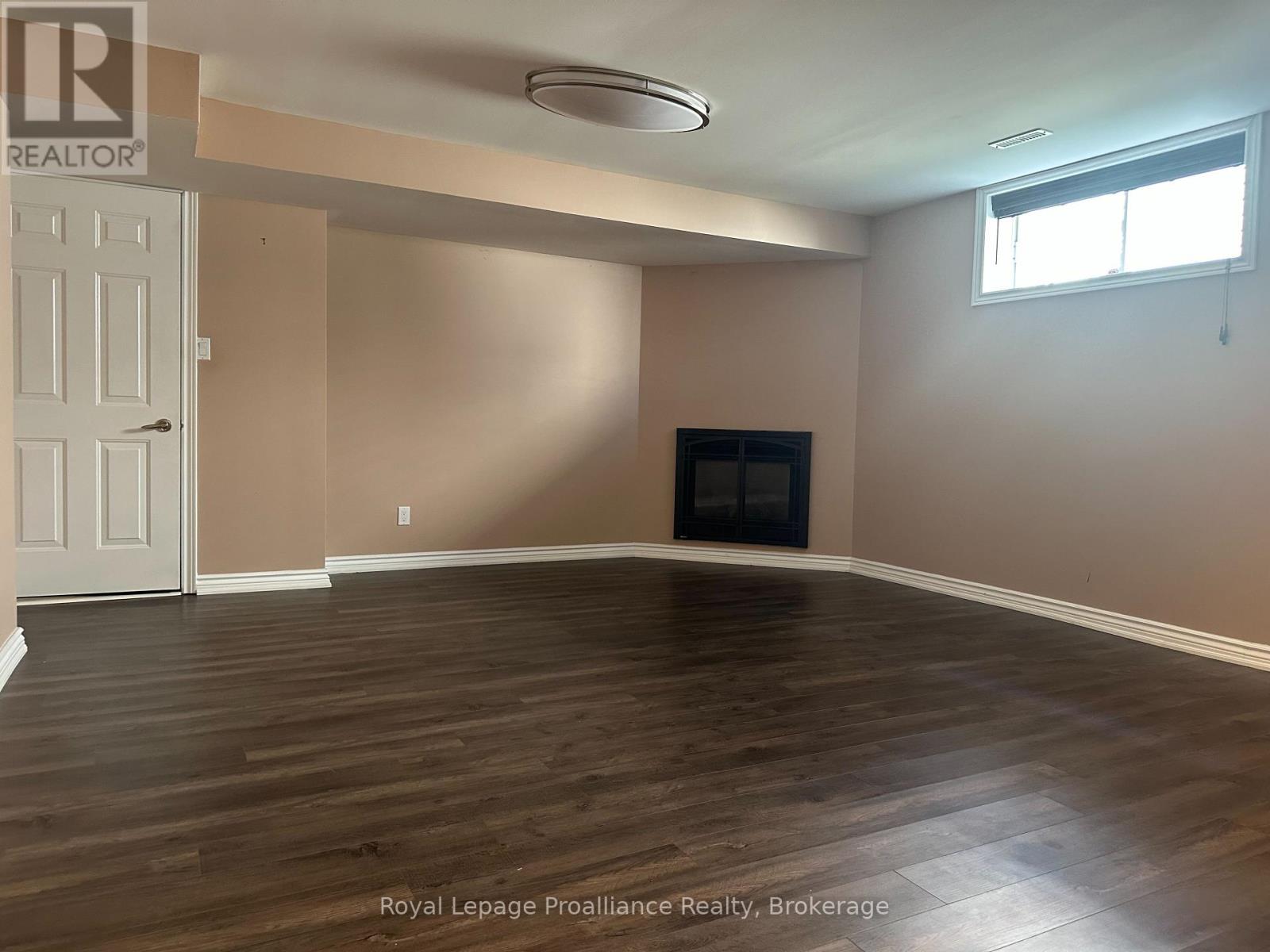 35 FOREST VALLEY DRIVE - 20